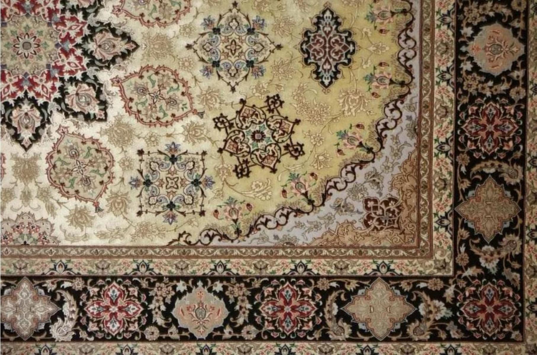 Very fine Persian Rug Isfahan 600 Knots per inch, Size 7.8 x 5 Isfahan Iran Davari Wool and Silk with a Silk Foundation. Around 3,000,000 knots tied by hand one by one. It takes 2 years to complete this piece of art.