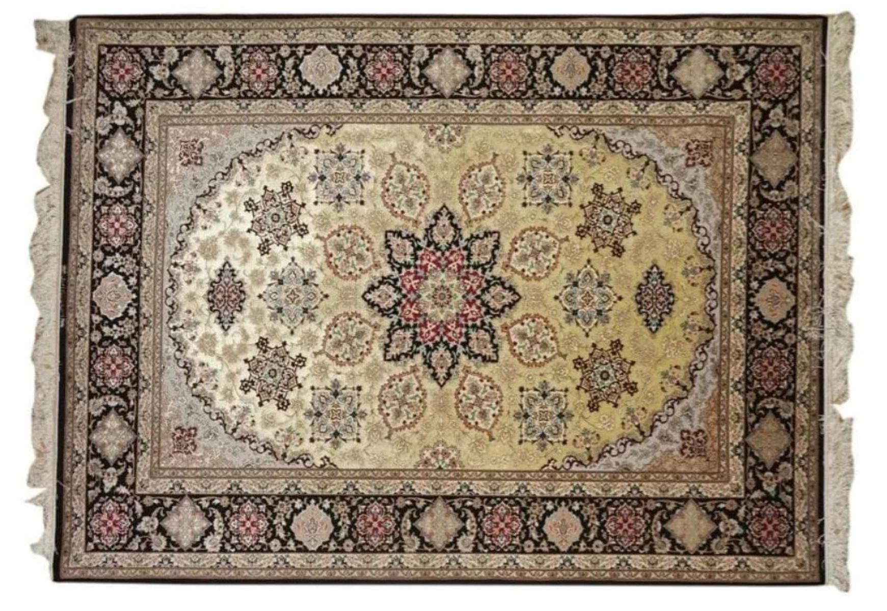 Très beau tapis persan d'Ispahan en soie et laine - 7,8' x 5'