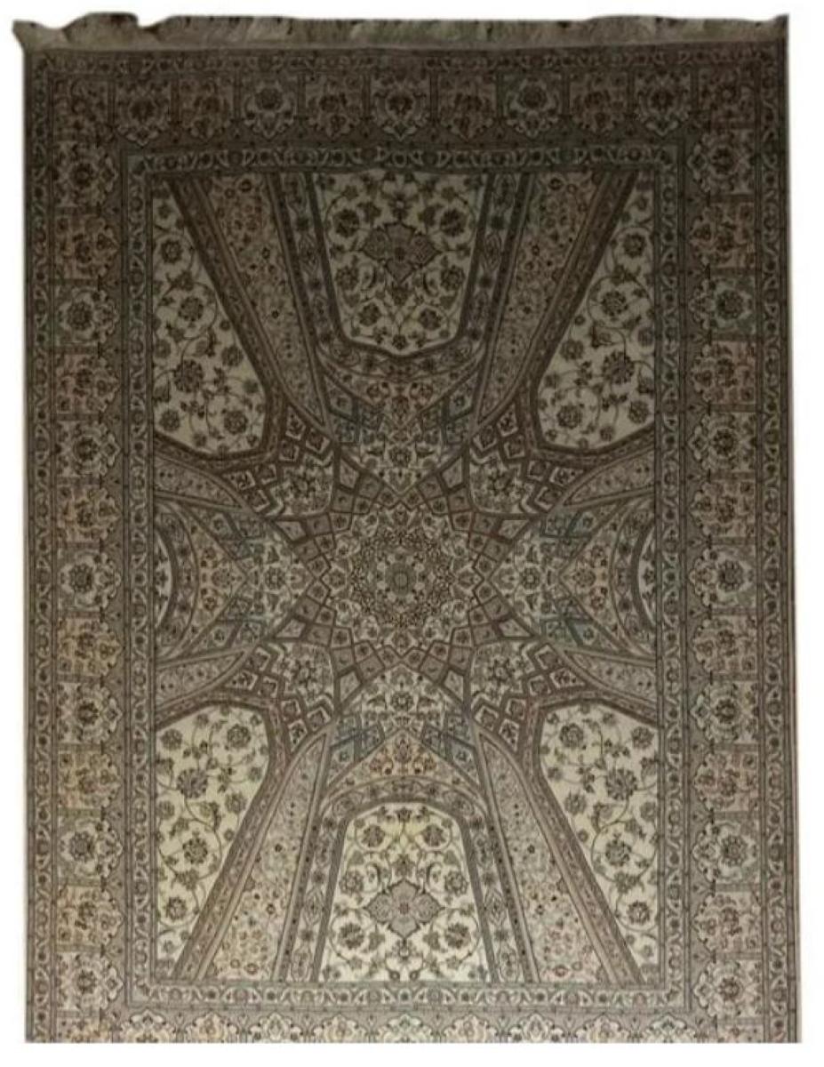 Très beau tapis persan Naeen en soie et laine - 10.2' x 6.11'. en vente