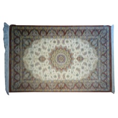 Très beau tapis persan en soie Ghom - 3.4' x 4.9'.