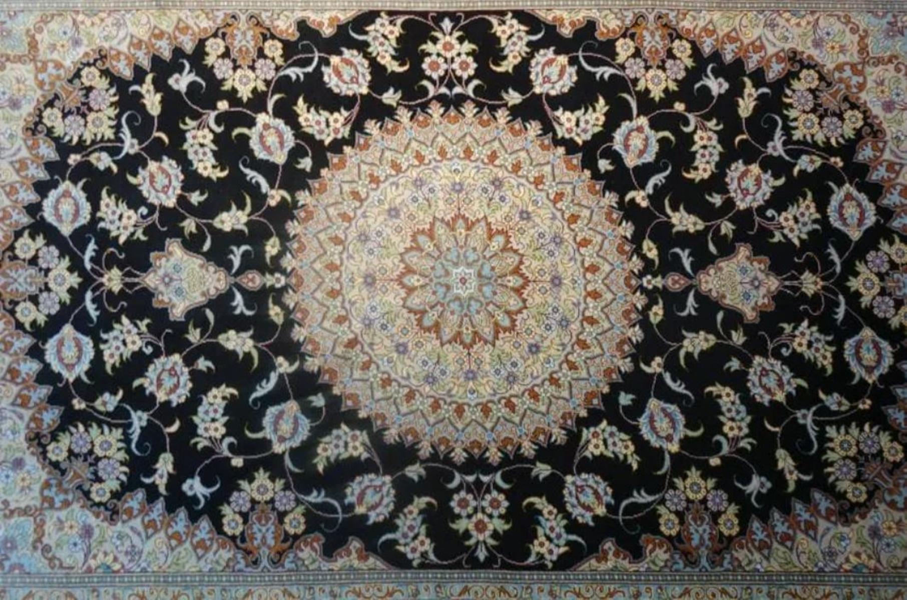 Hand-Woven Very fine Persian Silk Qum - 5' x 3.5 For Sale