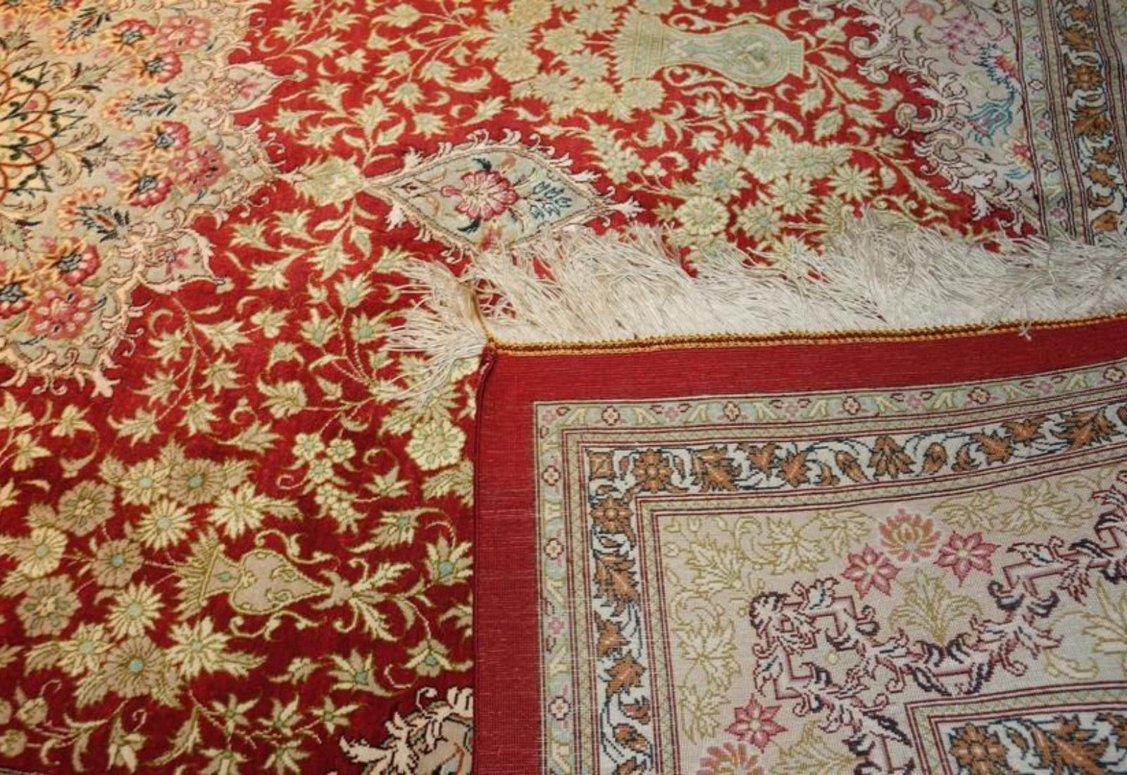 Very fine Persian Silk Qum - 6.8' 4.5' For Sale 1