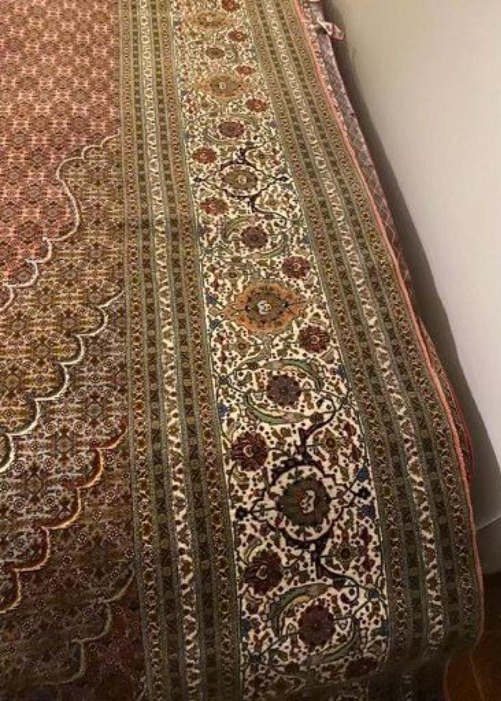 Très beau Tabriz Mahi (Fish Design) persan en soie et laine - 11.6' x 16.4'. Bon état - En vente à Newmanstown, PA