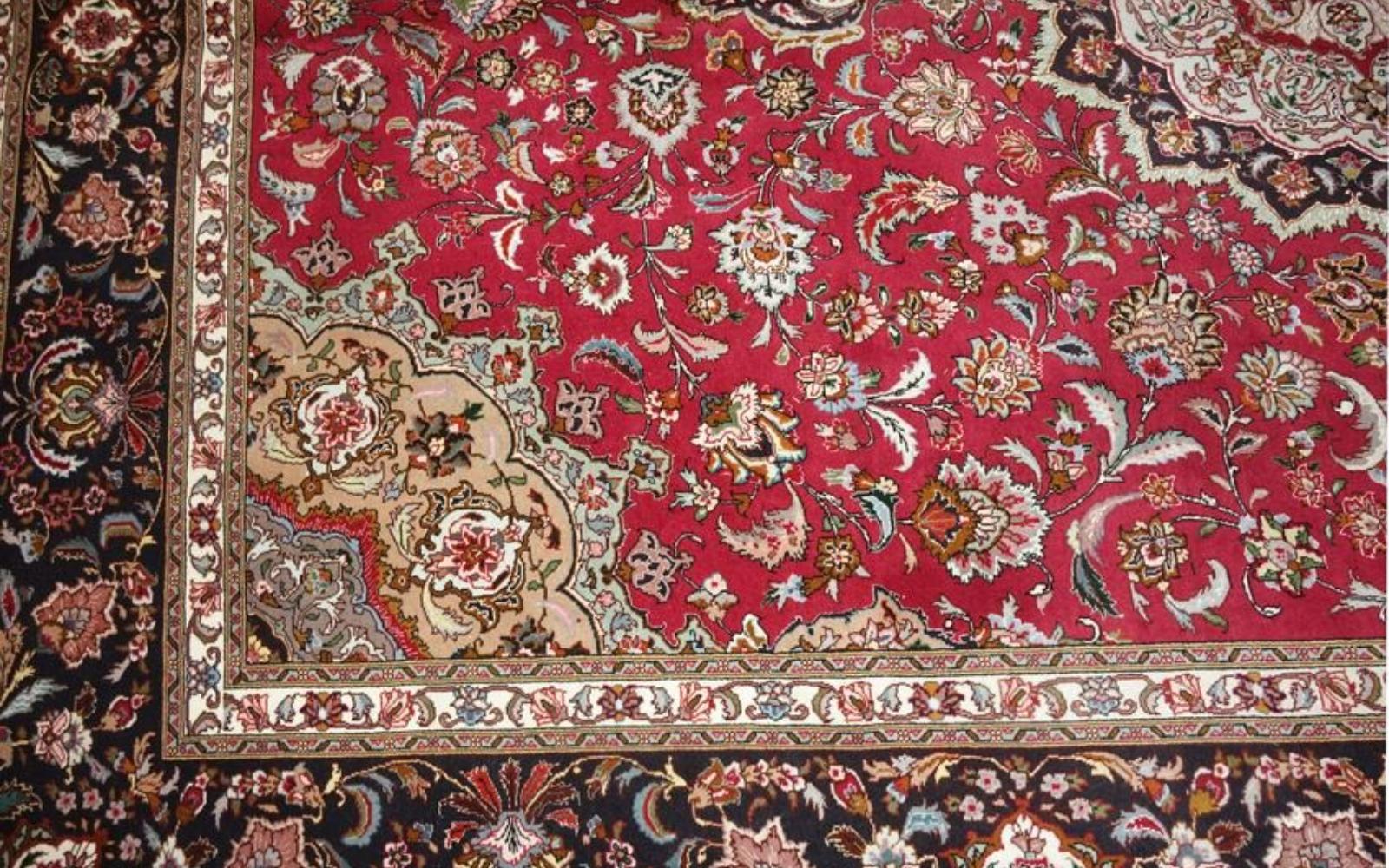 Perse Très belle soie et laine persane Tabriz - 10.2' 6.7'. en vente