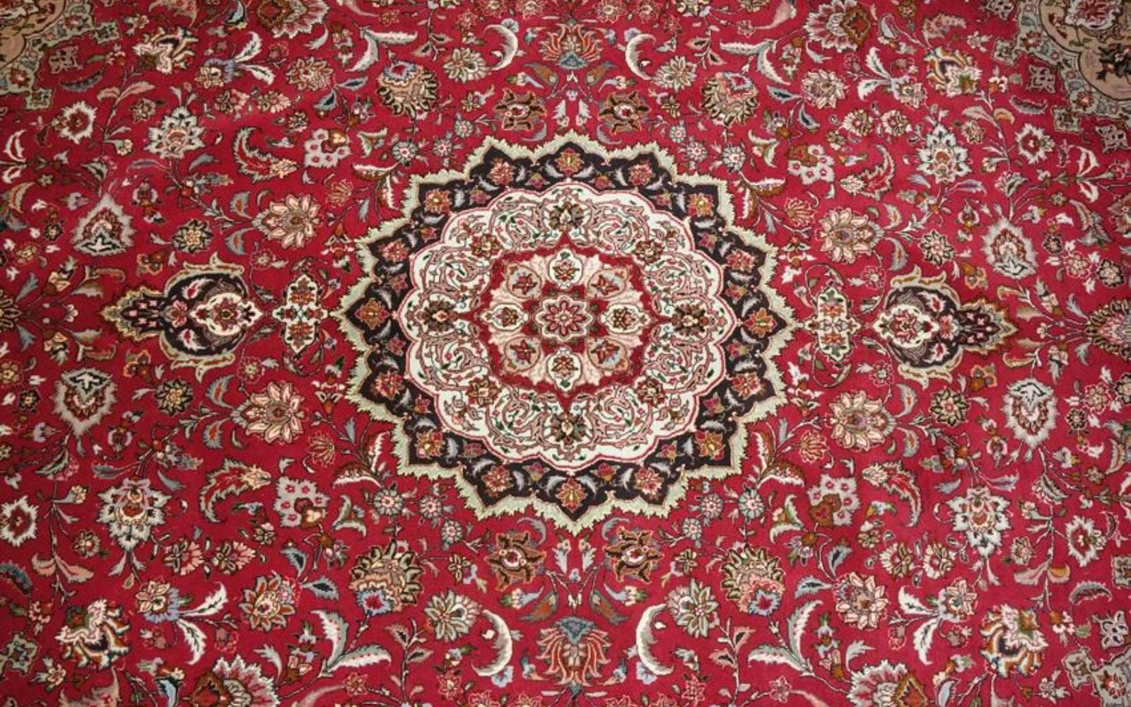 Très belle soie et laine persane Tabriz - 10.2' 6.7'. Bon état - En vente à Newmanstown, PA