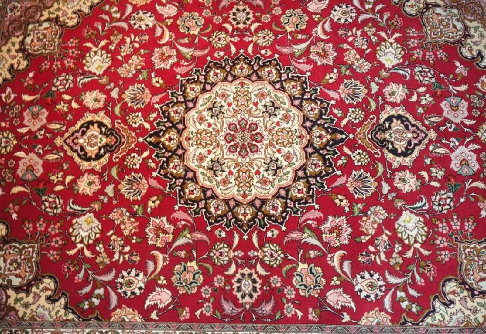 Contemporary Very fine Persian Tabriz Silk & Wool - 5' 6.1' For Sale