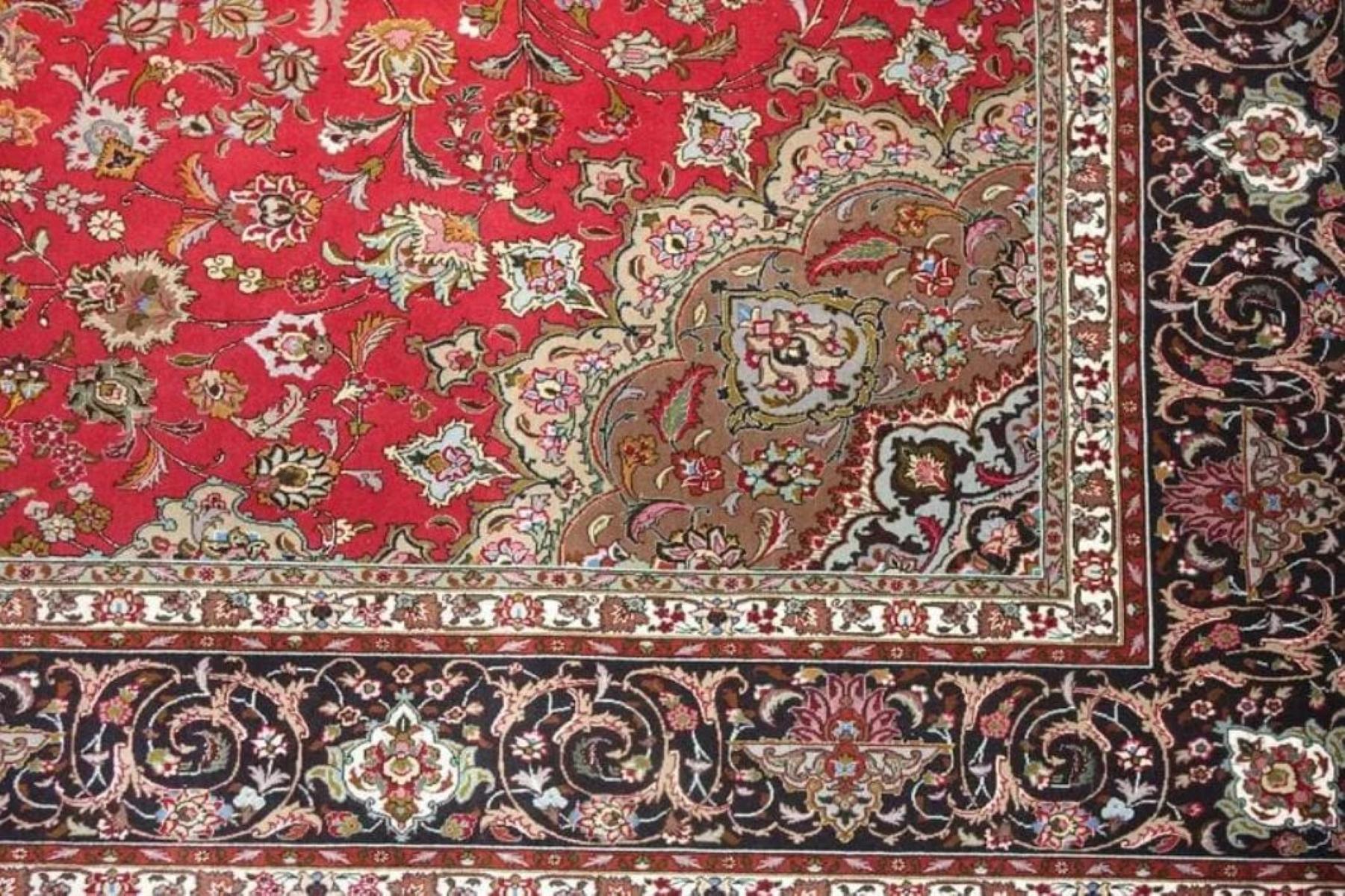 Very fine Persian Rug Tabriz 400 Knots per inch, Size 11.8 x 8.3 Iran Tabriz Wool and Silk. Around 5,500,000 knots tied by hand one by one. It takes 4 years to complete this piece of art.