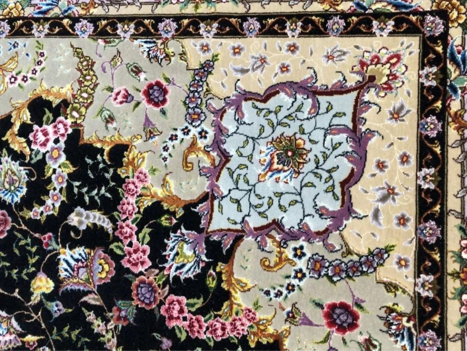 Très beau tapis persan Tabriz en laine et soie de 7' x 10' Excellent état - En vente à Newmanstown, PA