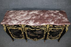Enfilade Louis XV français de très belle qualité avec plateau en marbre peint de style chinoiserie noire