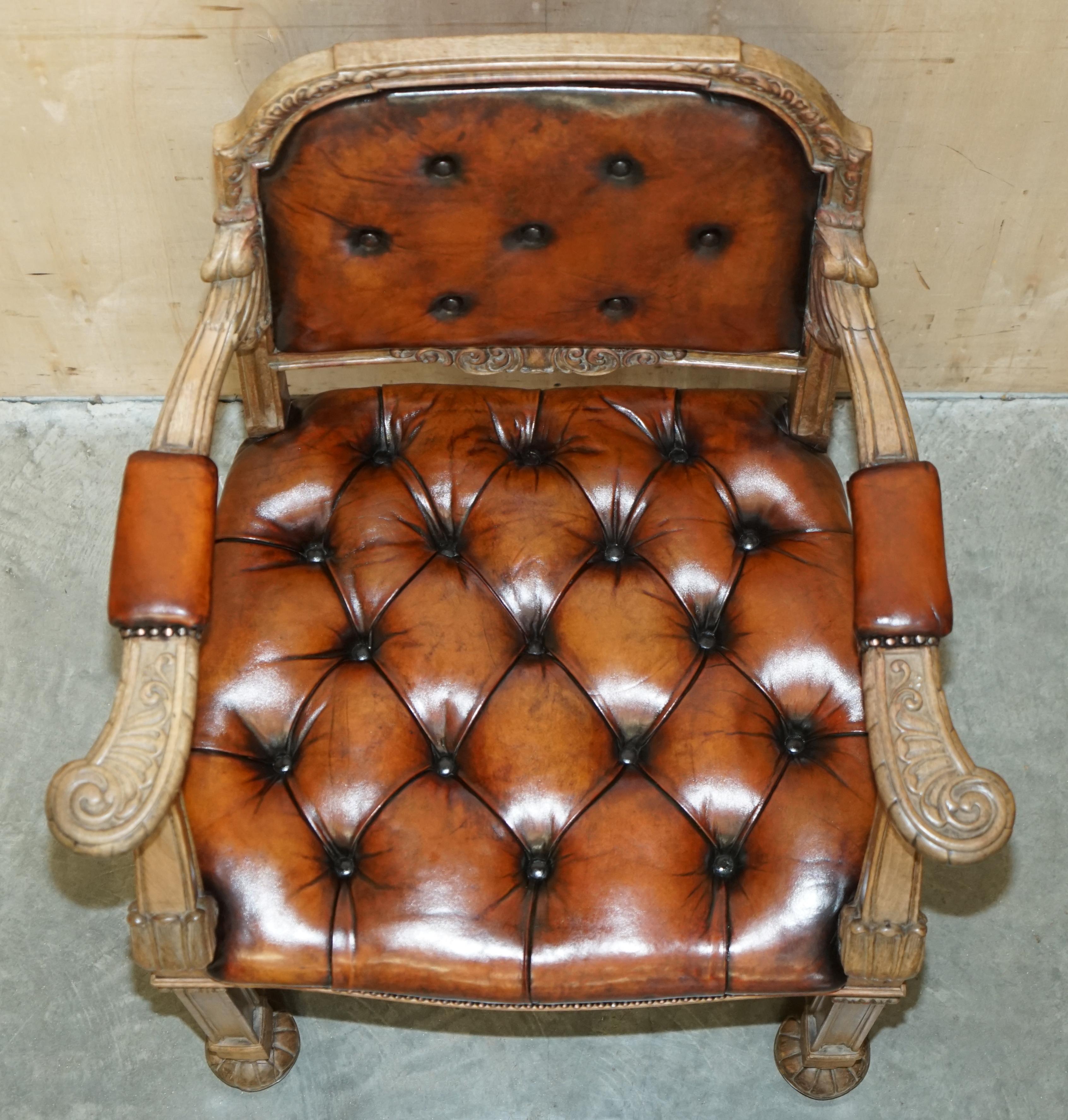 VERY FiNE RESTORED ANTIQUE CHESTERFIELD WILLIAM IV OAK BROWN LEATHER DESK CHAIr For Sale 6