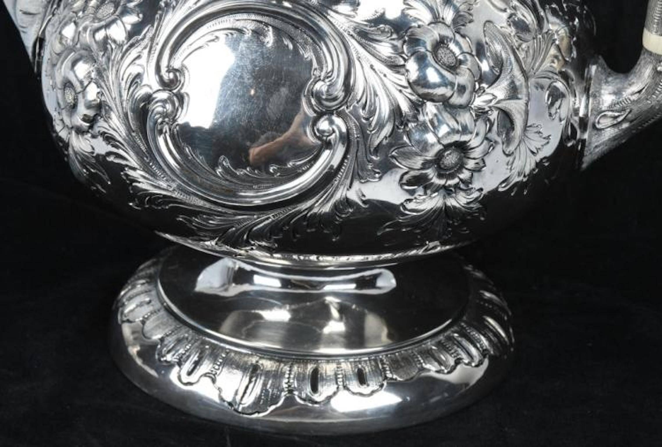 Very Fine R&W Wilson Silver Coffee Pot with Finial For Sale 2