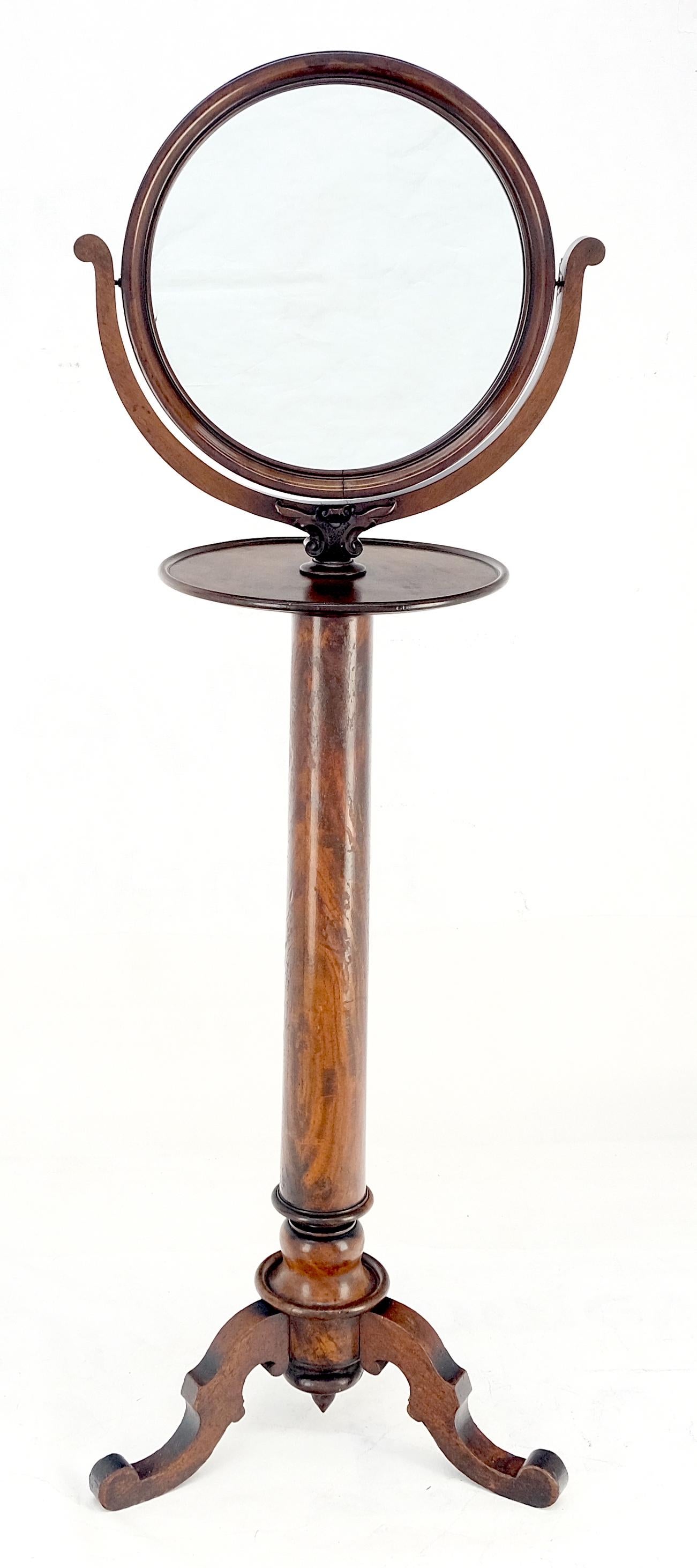 Très beau miroir façonné à un seul piédestal et base tripode sculptée de 62 pouces de haut ! en vente 6