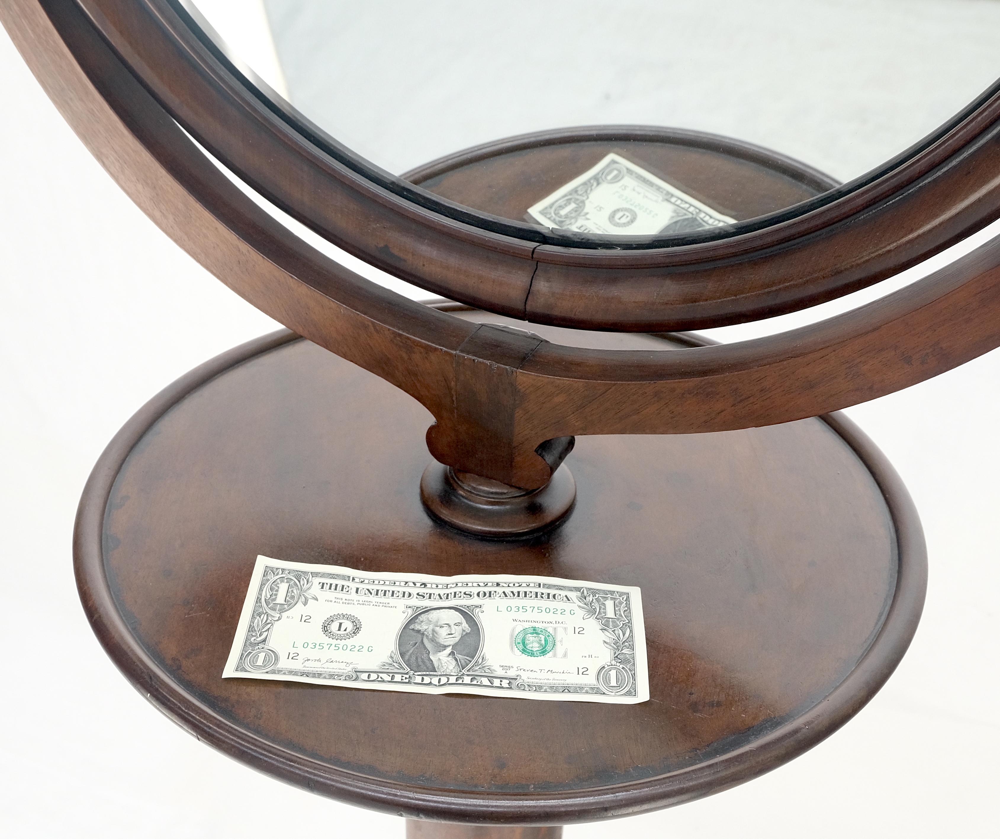 Très beau miroir façonné à un seul piédestal et base tripode sculptée de 62 pouces de haut ! en vente 7