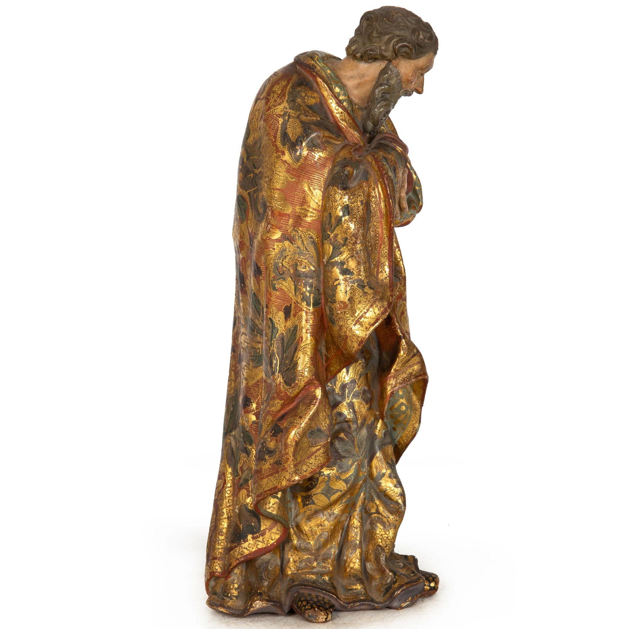 European Very Fine Spanish Carved Polychromed Saint Santos Statue c. 1720-50 For Sale