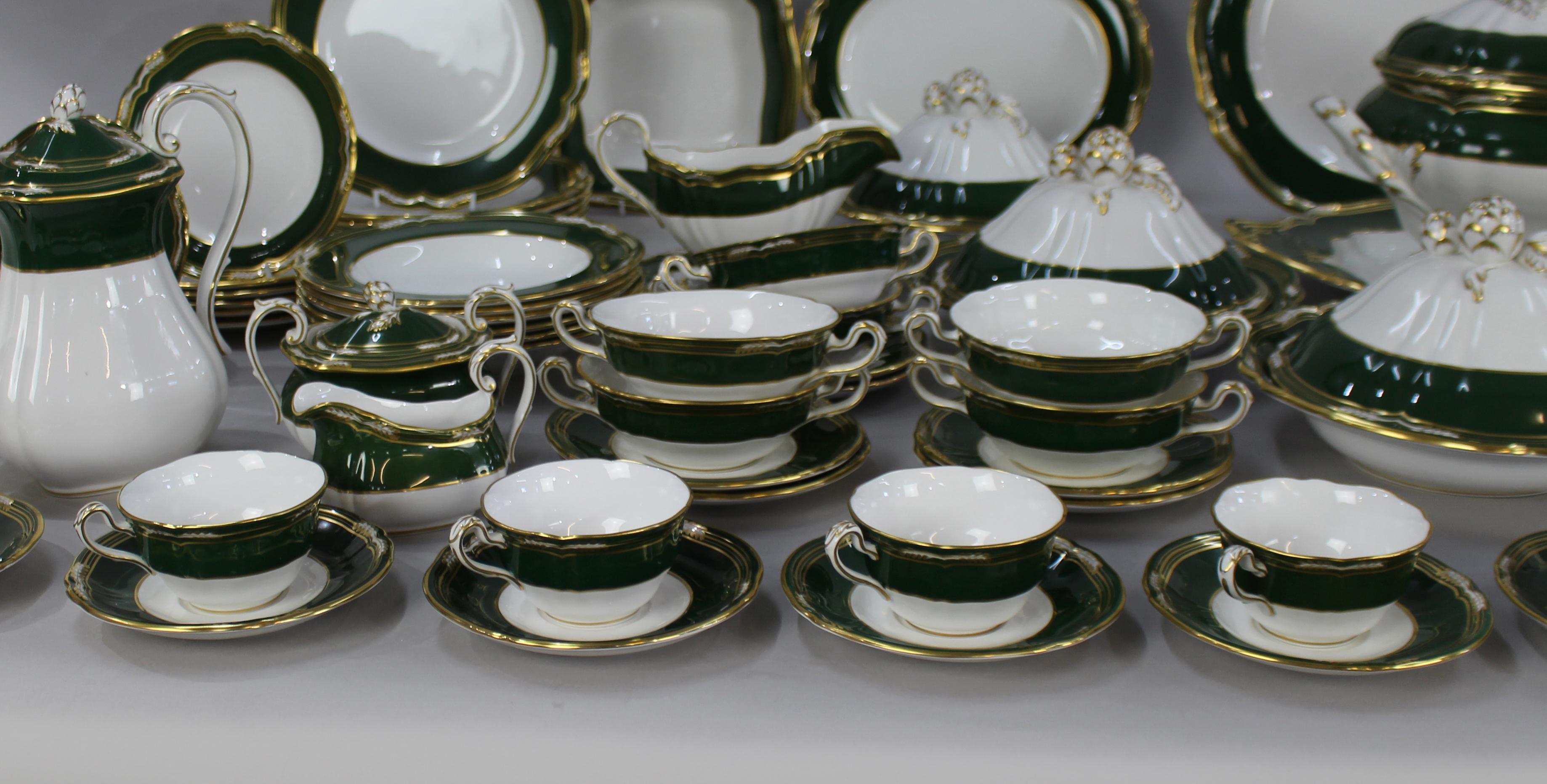 Very Fine Spode Harrogate Complete 12 Place Dinner & Tea Service In Excellent Condition In Worcester, GB