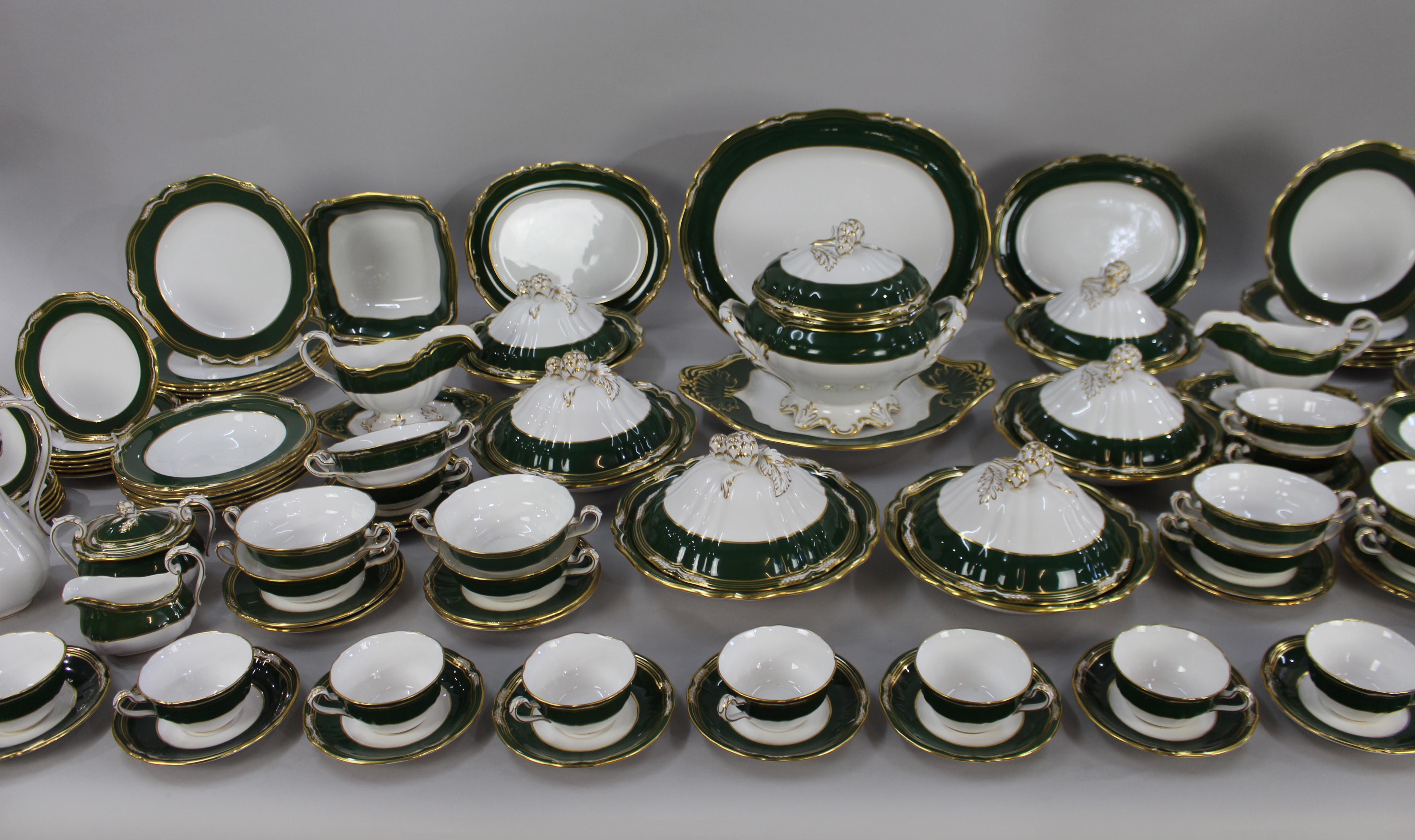 Porcelain Very Fine Spode Harrogate Complete 12 Place Dinner & Tea Service