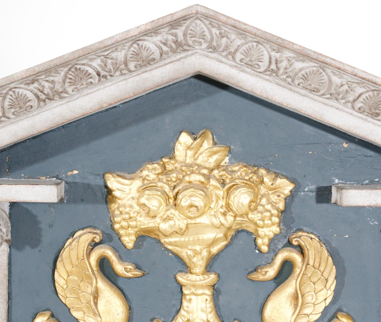 XIXe siècle Très beau miroir suédois peint et doré d'origine, vers 1805. en vente