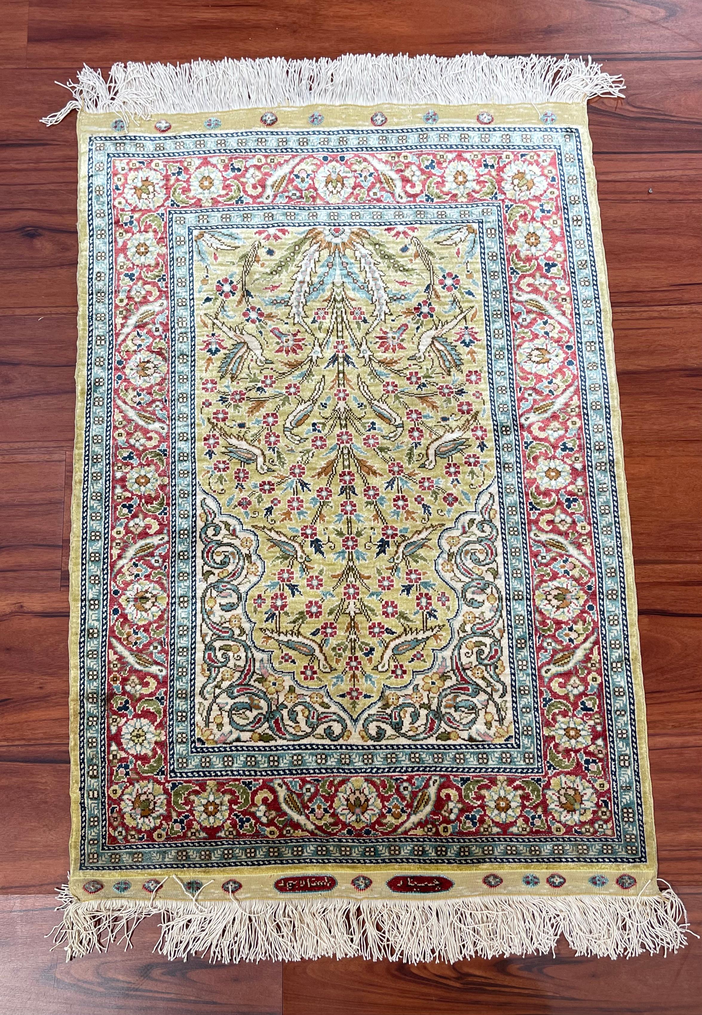 Feiner türkischer Hereke-Teppich/Teppich aus Seide  (Tabriz) im Angebot