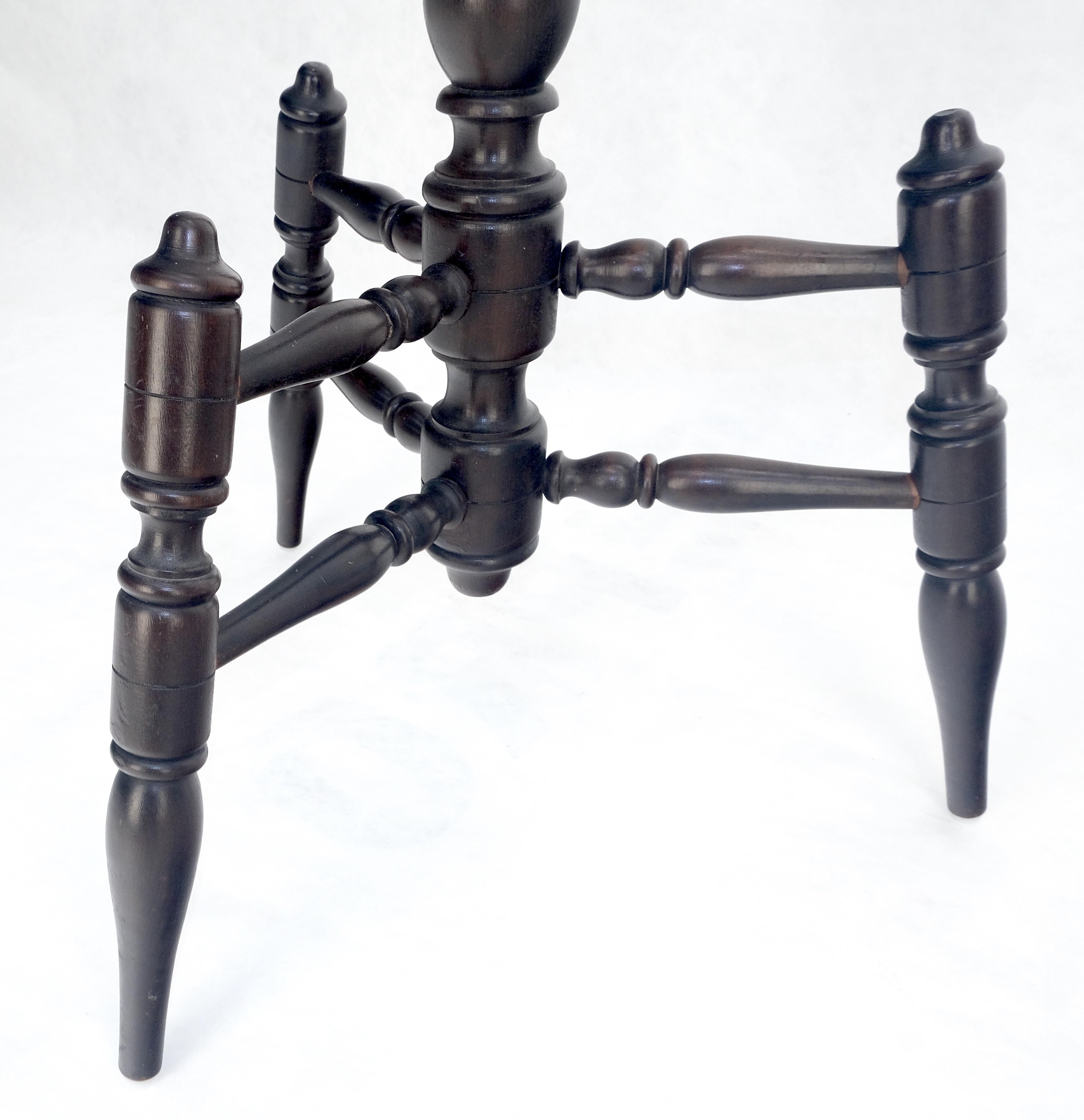 Very Fine Turned Mahogany Wood Center Floor Coat Rack Victorian MINT For Sale 1