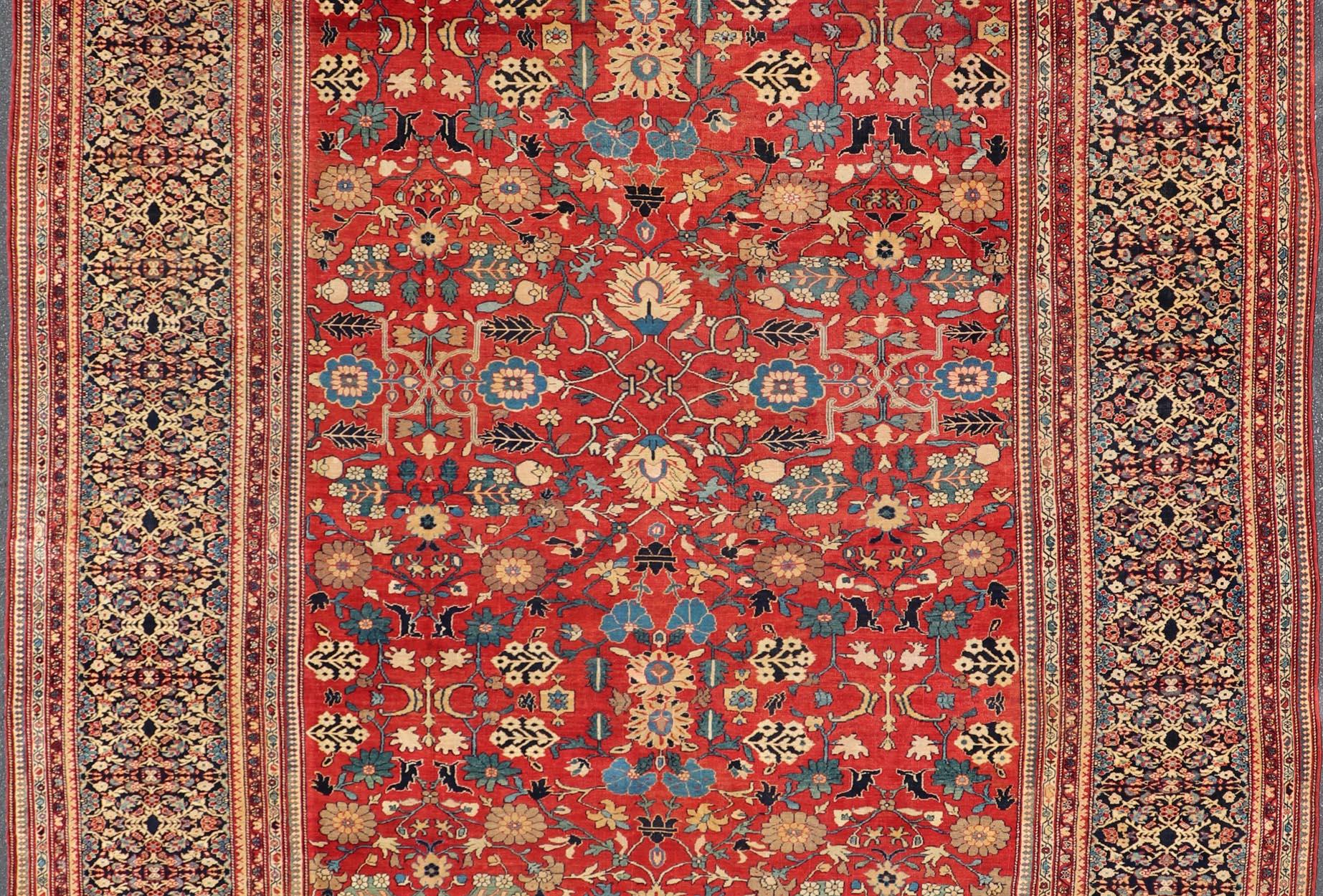 Very Finely Woven Antique Farahan Sarouk Rug with Intricate Border Design For Sale 1