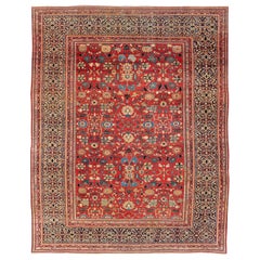 Tapis Sarouk Farahan ancien très finement tissé avec des bordures aux motifs complexes