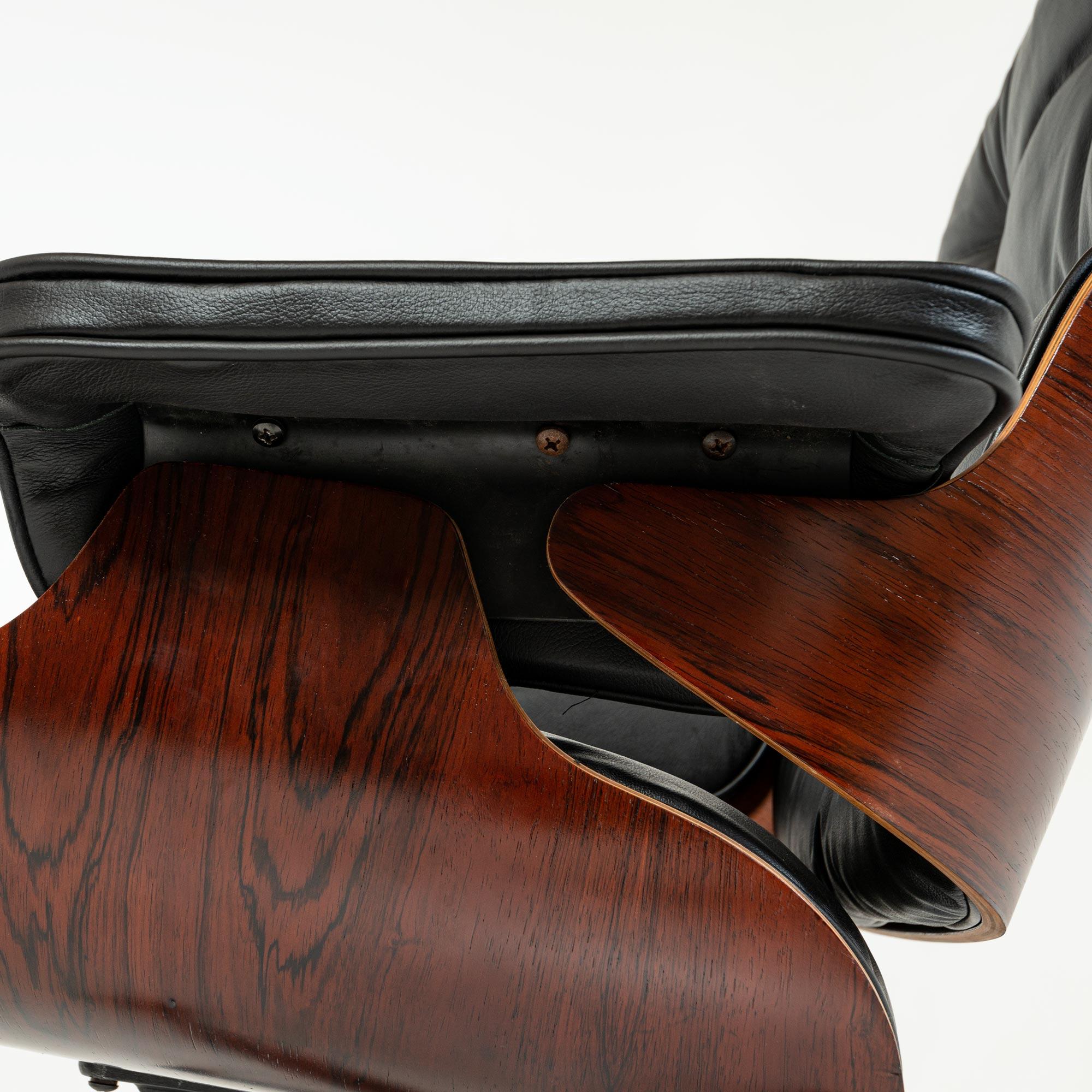 Other Very First Generation 1956 Eames Lounge Chair 670 and Spinning Ottoman 671