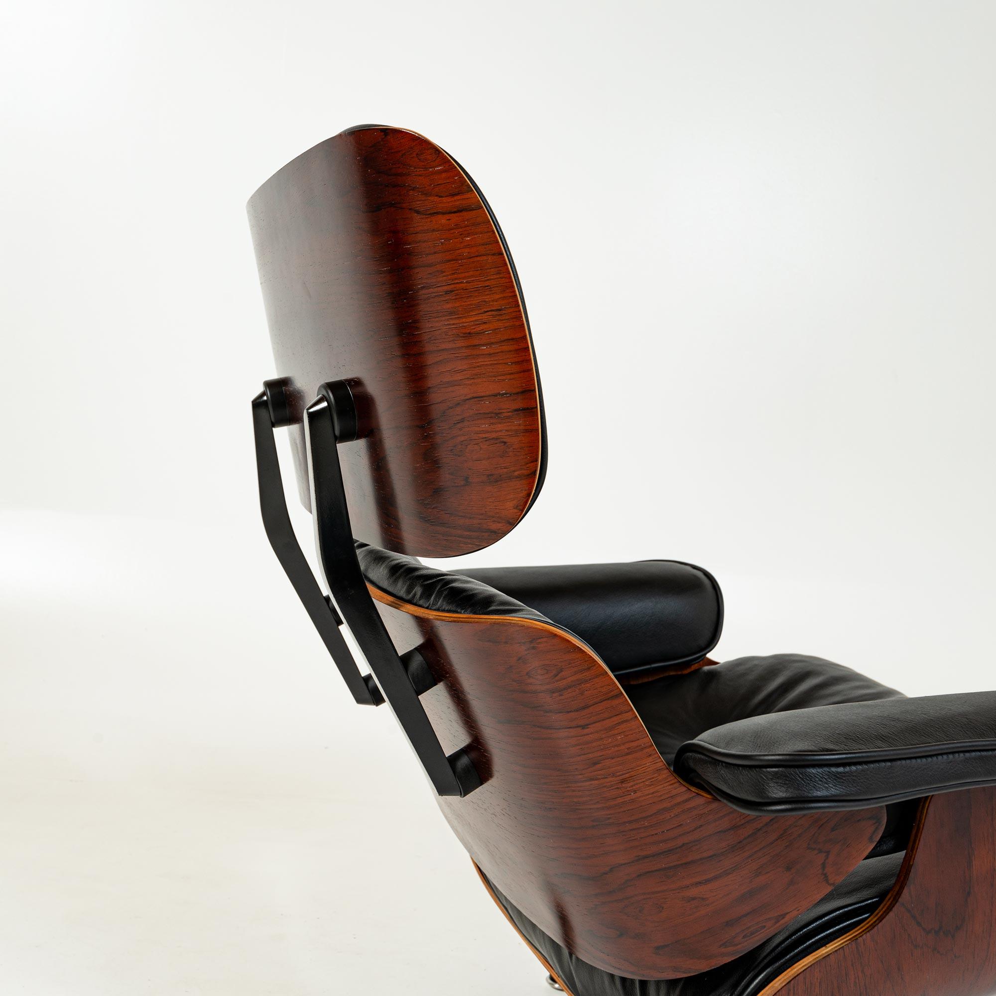 Very First Generation 1956 Eames Lounge Chair 670 and Spinning Ottoman 671 In Good Condition For Sale In Seattle, WA