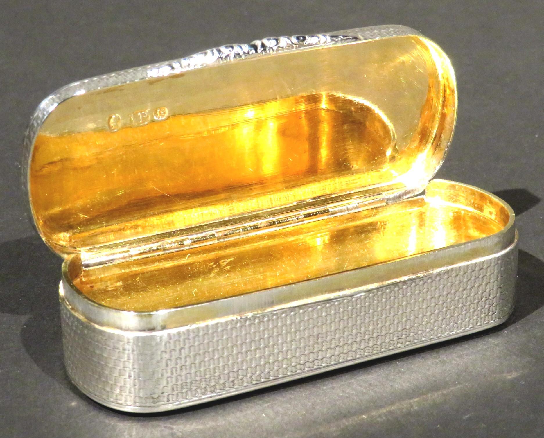 Ottima tabacchiera in argento del XIX secolo, con marchio Birmingham 1839 in vendita 2