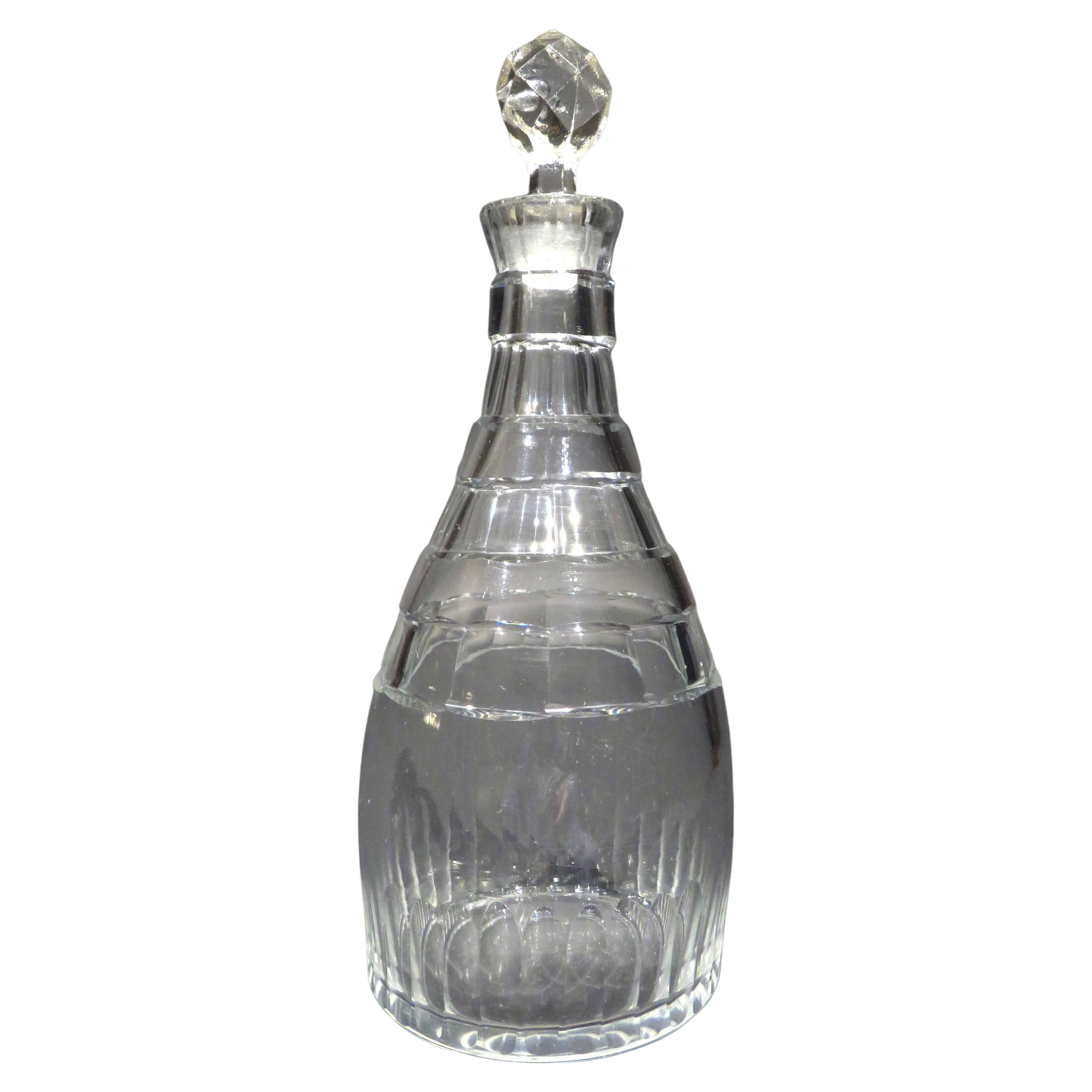 Très bonne carafe en verre taillé Art déco, Angleterre vers 1910