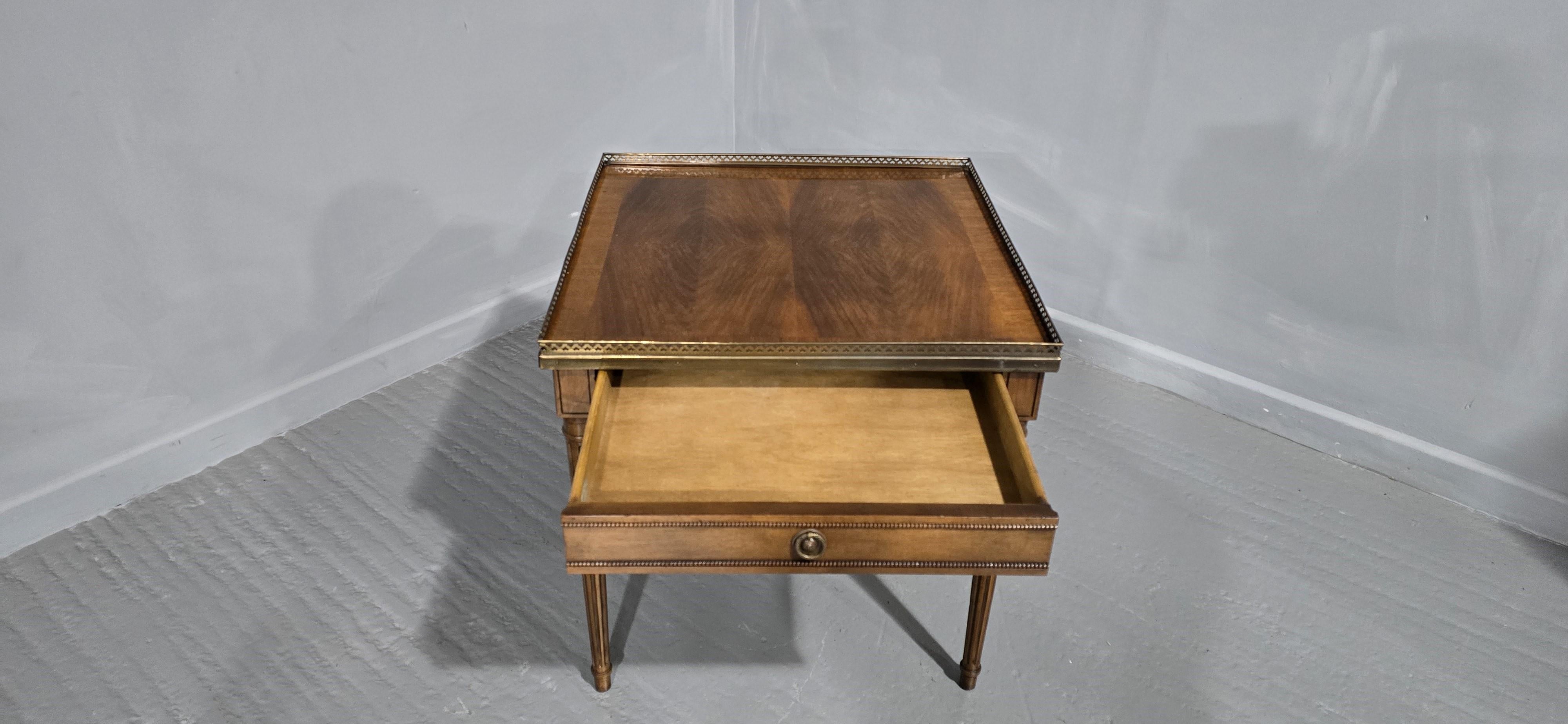 Very Good Mahogany Ooccasional Lamp Table For Sale 1