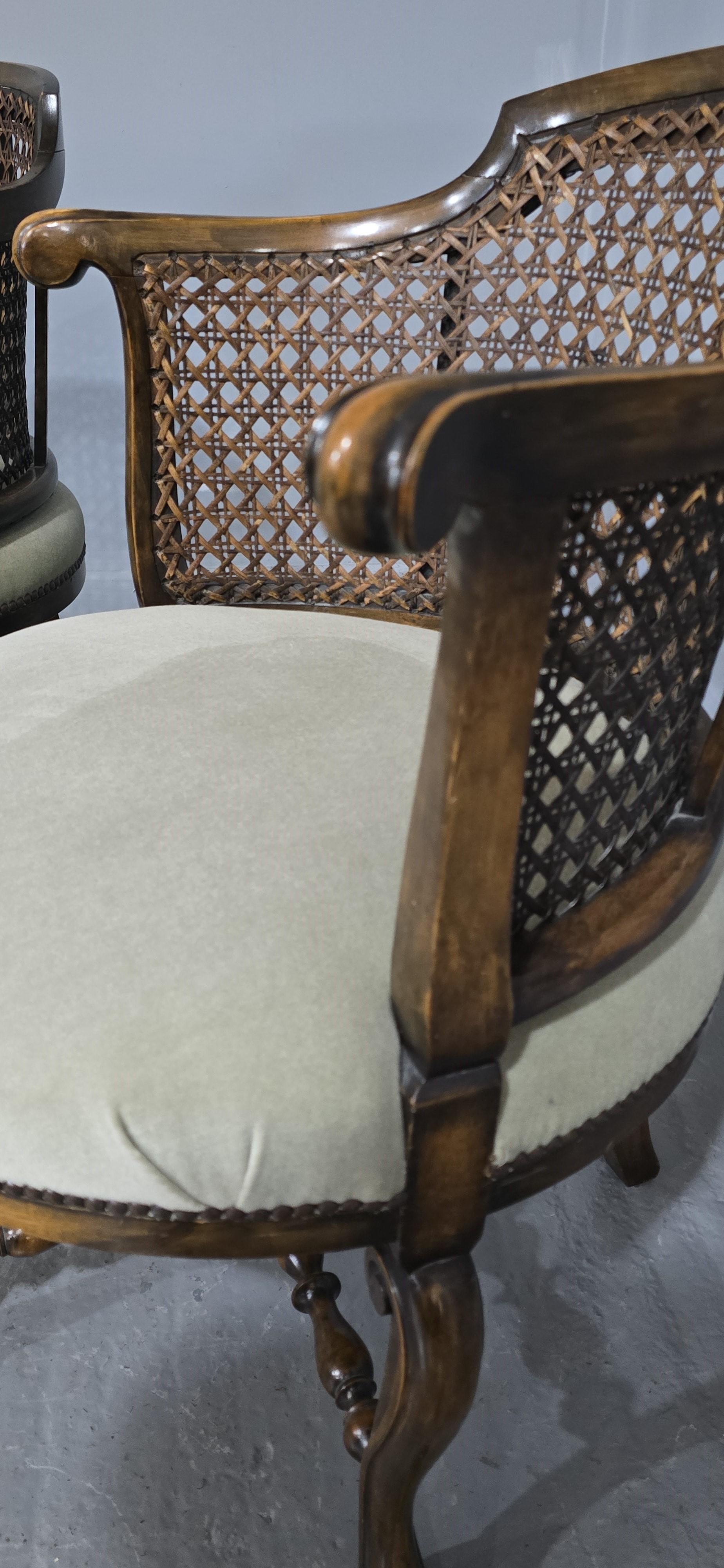 Très bonne Paire de Chaises Tubes Bergère Bon état - En vente à Swadlincote, GB