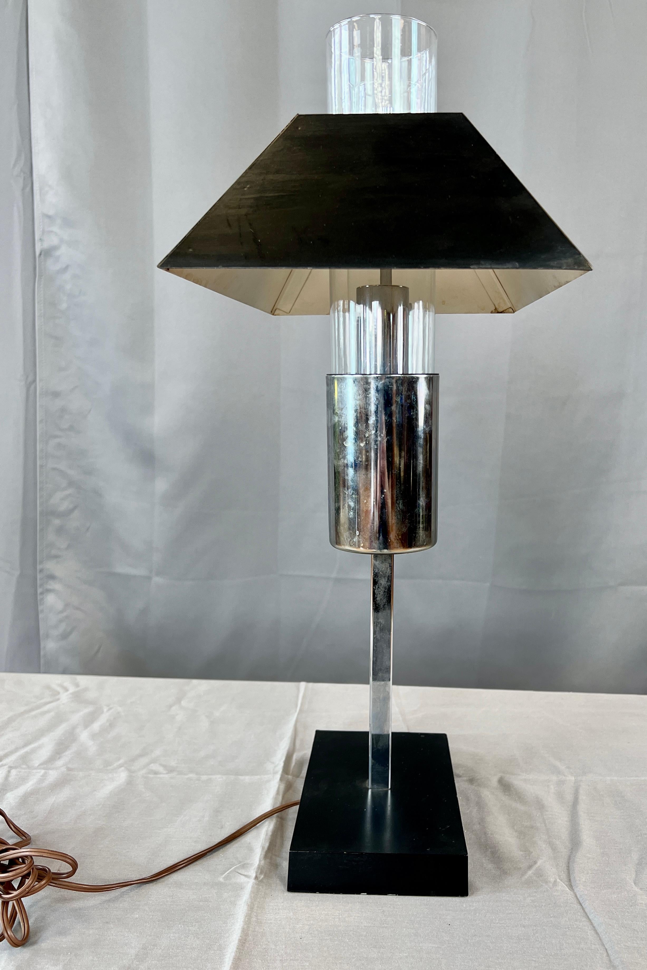 Very Handsome Chrome and Black Bankers Lamp by Raymor Imported from Italy For Sale 6