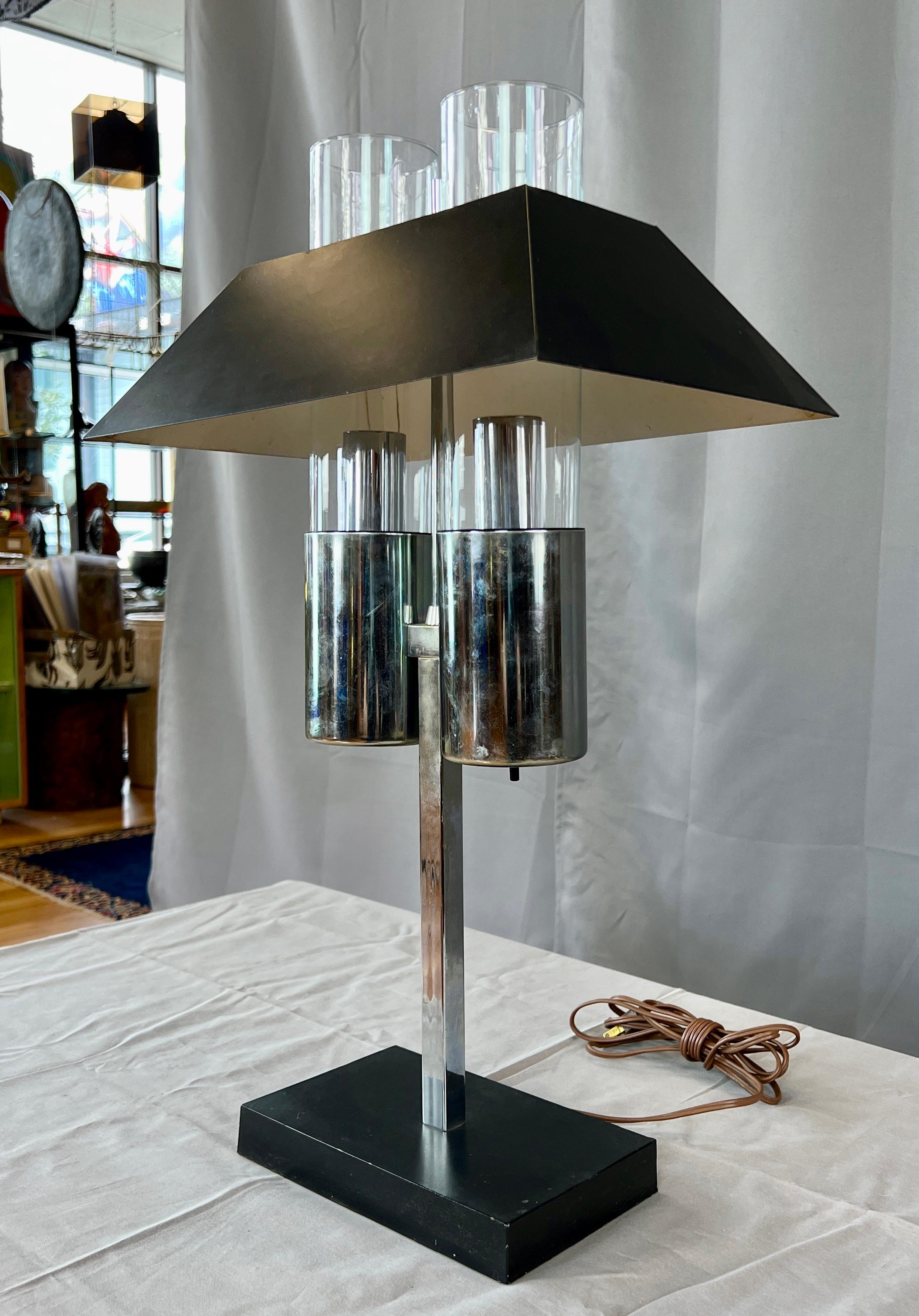 Very Handsome Chrome and Black Bankers Lamp by Raymor Imported from Italy In Good Condition For Sale In San Francisco, CA