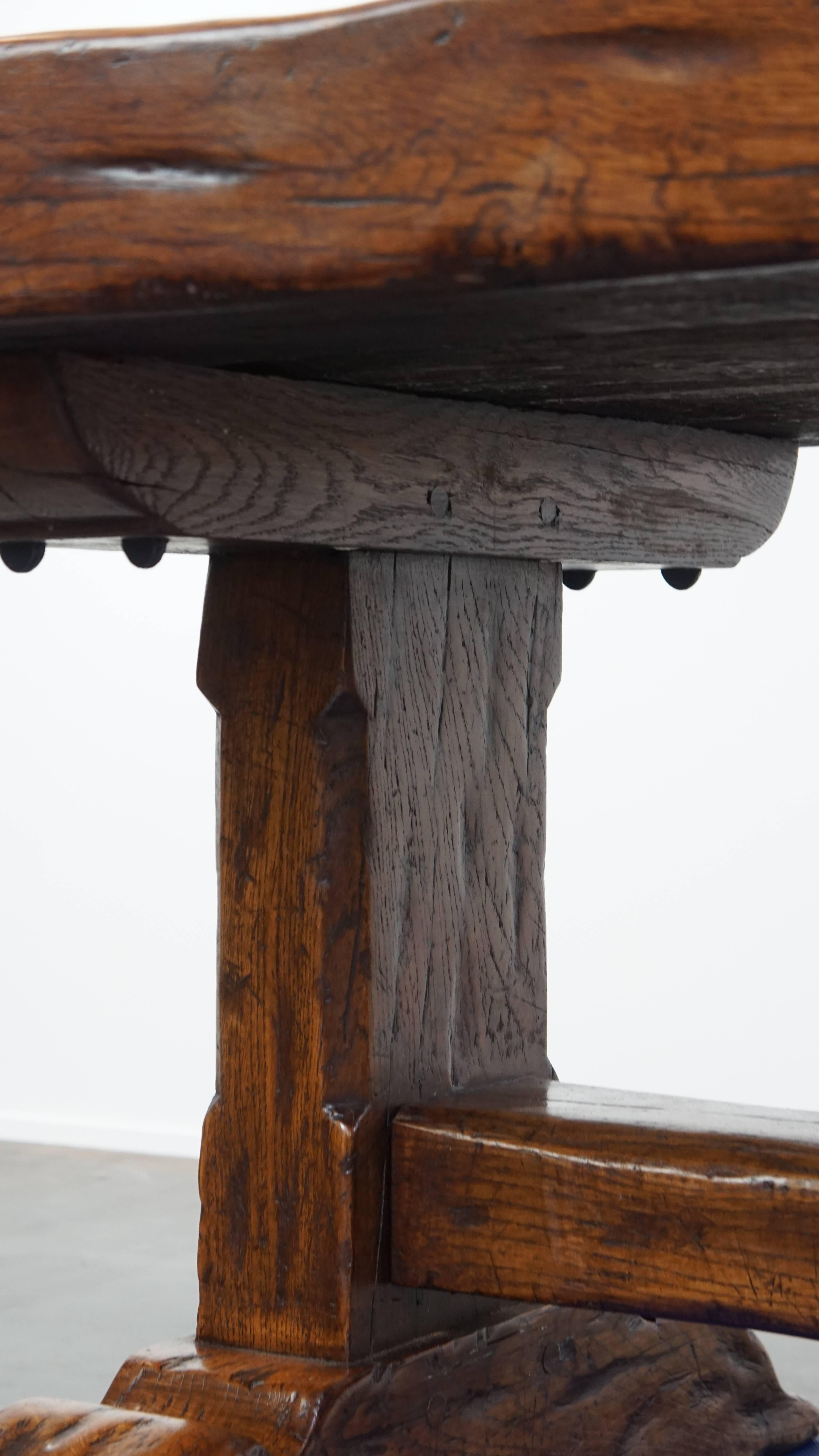 Very Heavy Antique French Table from the Early 1900s in Solid Oak For Sale 5