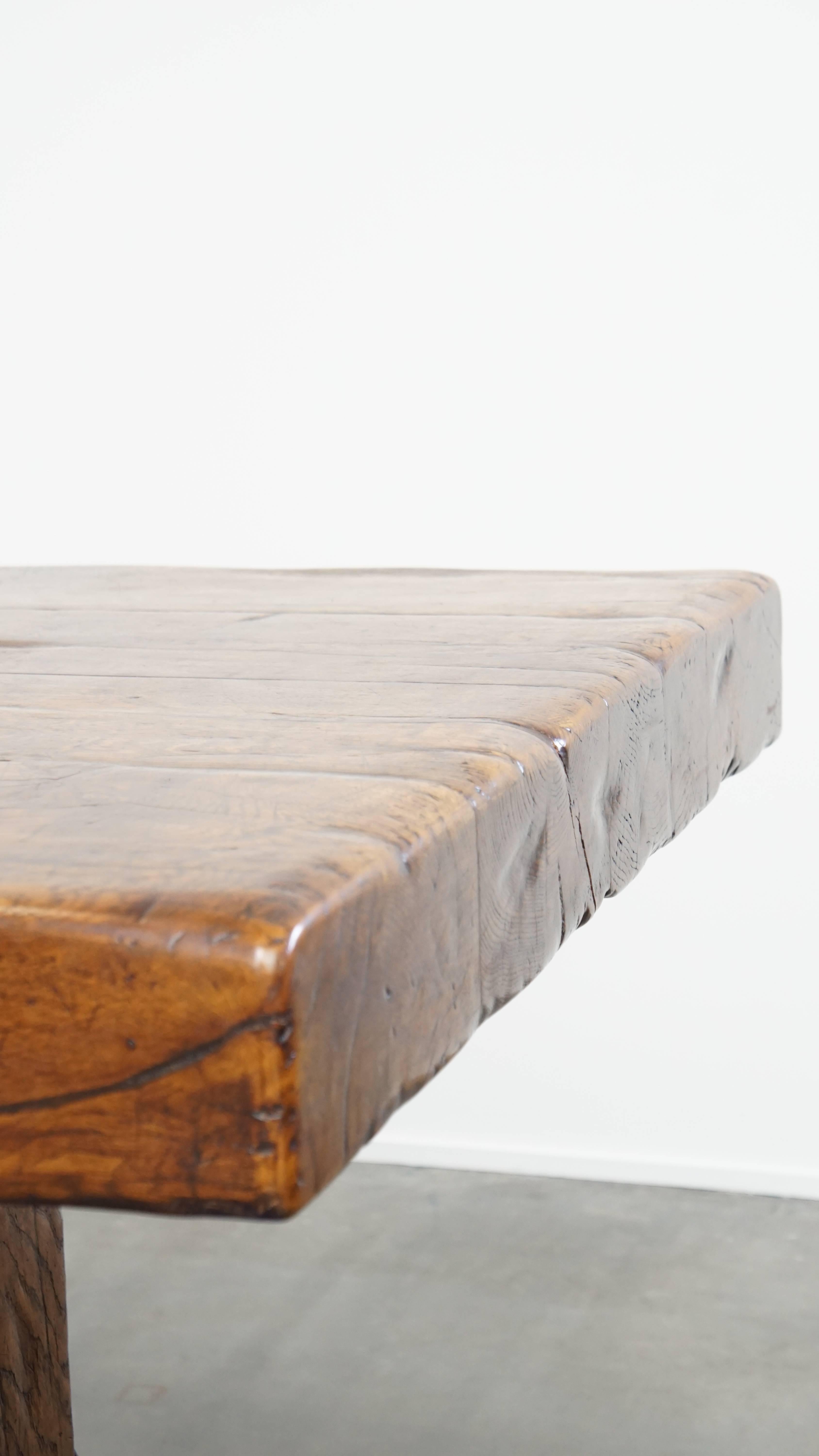 Very Heavy Antique French Table from the Early 1900s in Solid Oak For Sale 1
