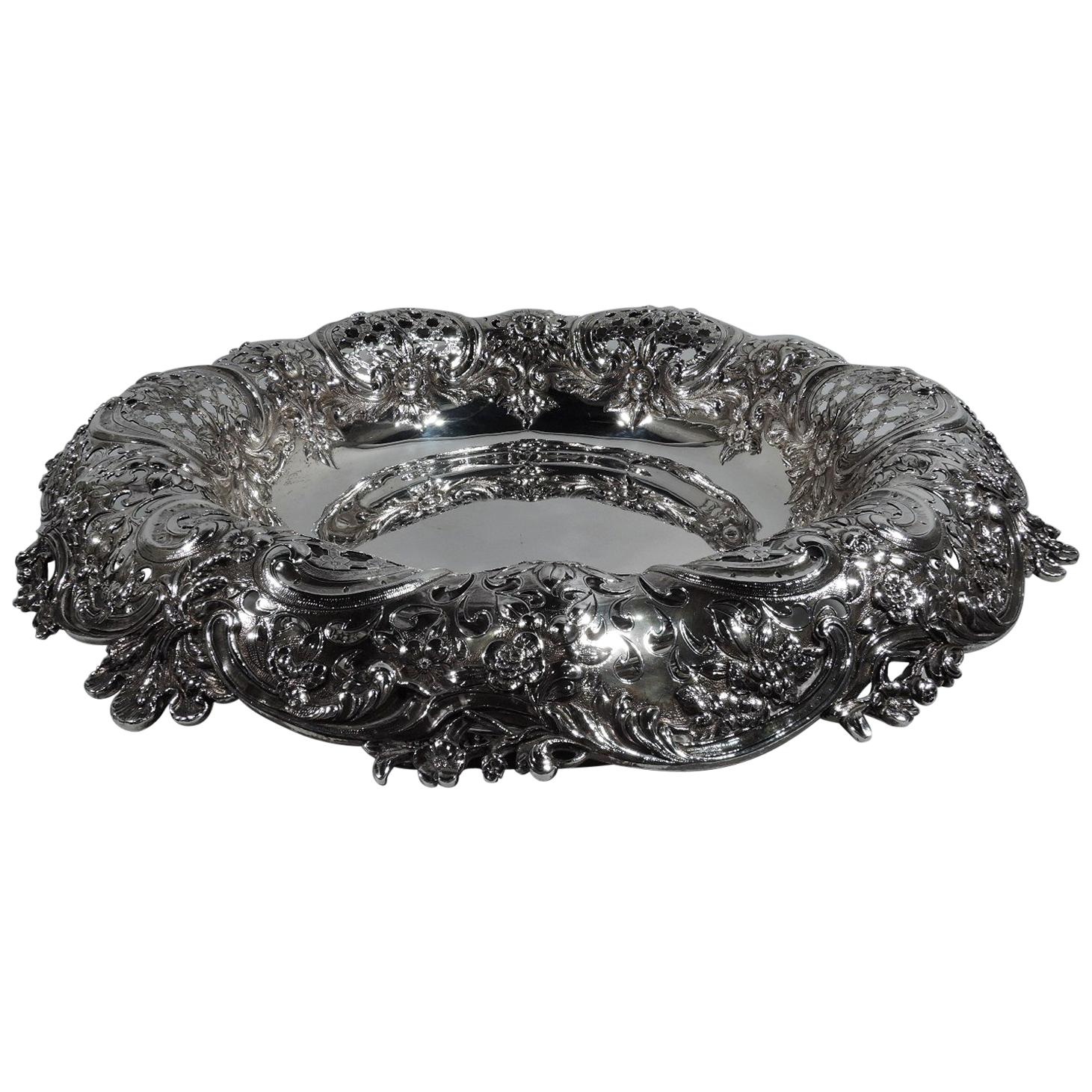 Very Heavy and Wonderfully Sumptuous Sterling Silver Centerpiece Bowl by Tiffany