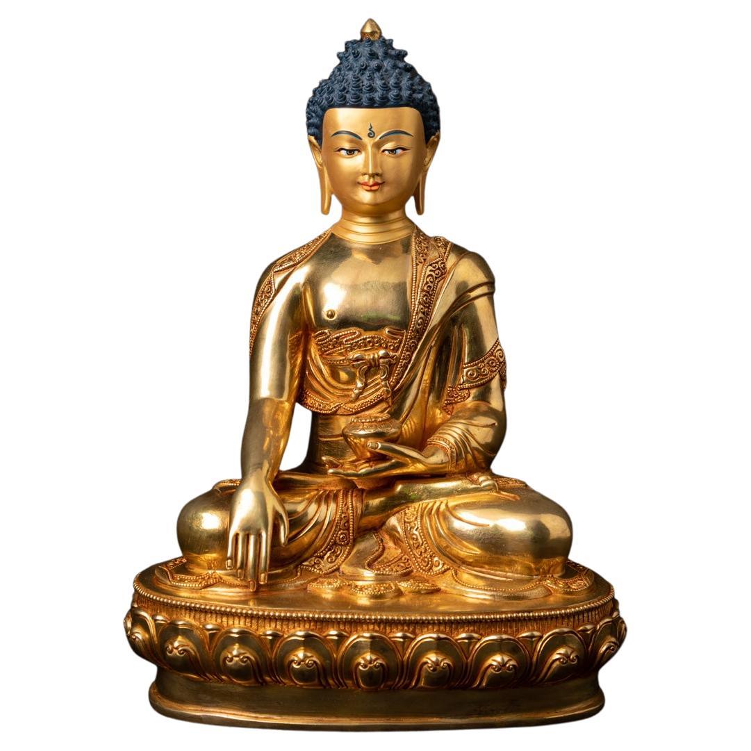 Buddha-Statue in Bhumisparsha Mudra aus Nepal in sehr hoher Qualität mit Goldumrandung im Angebot