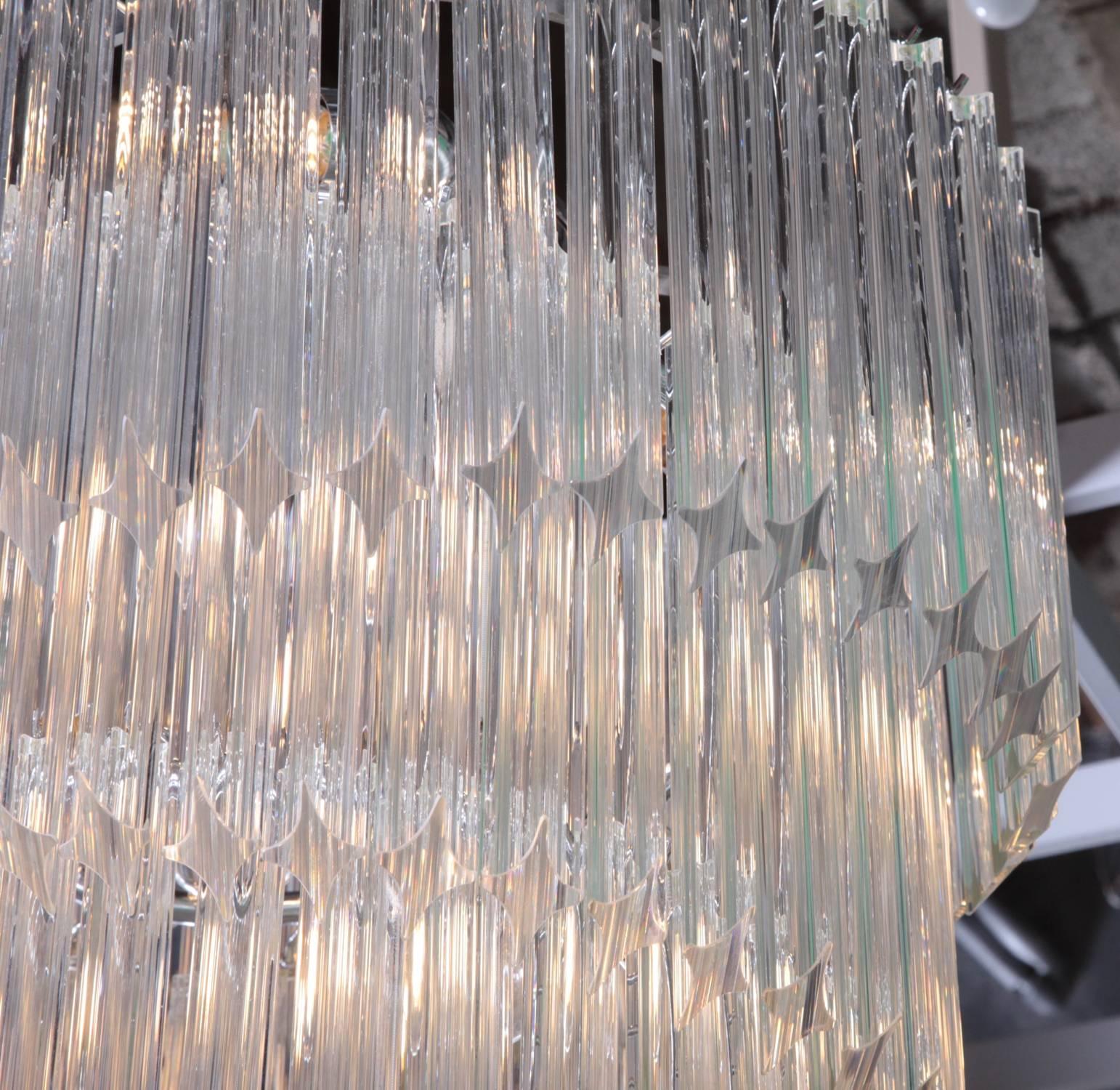 Sehr großer Spiral-Kronleuchter aus Murano-Glas in der Art von Venini (Hollywood Regency) im Angebot