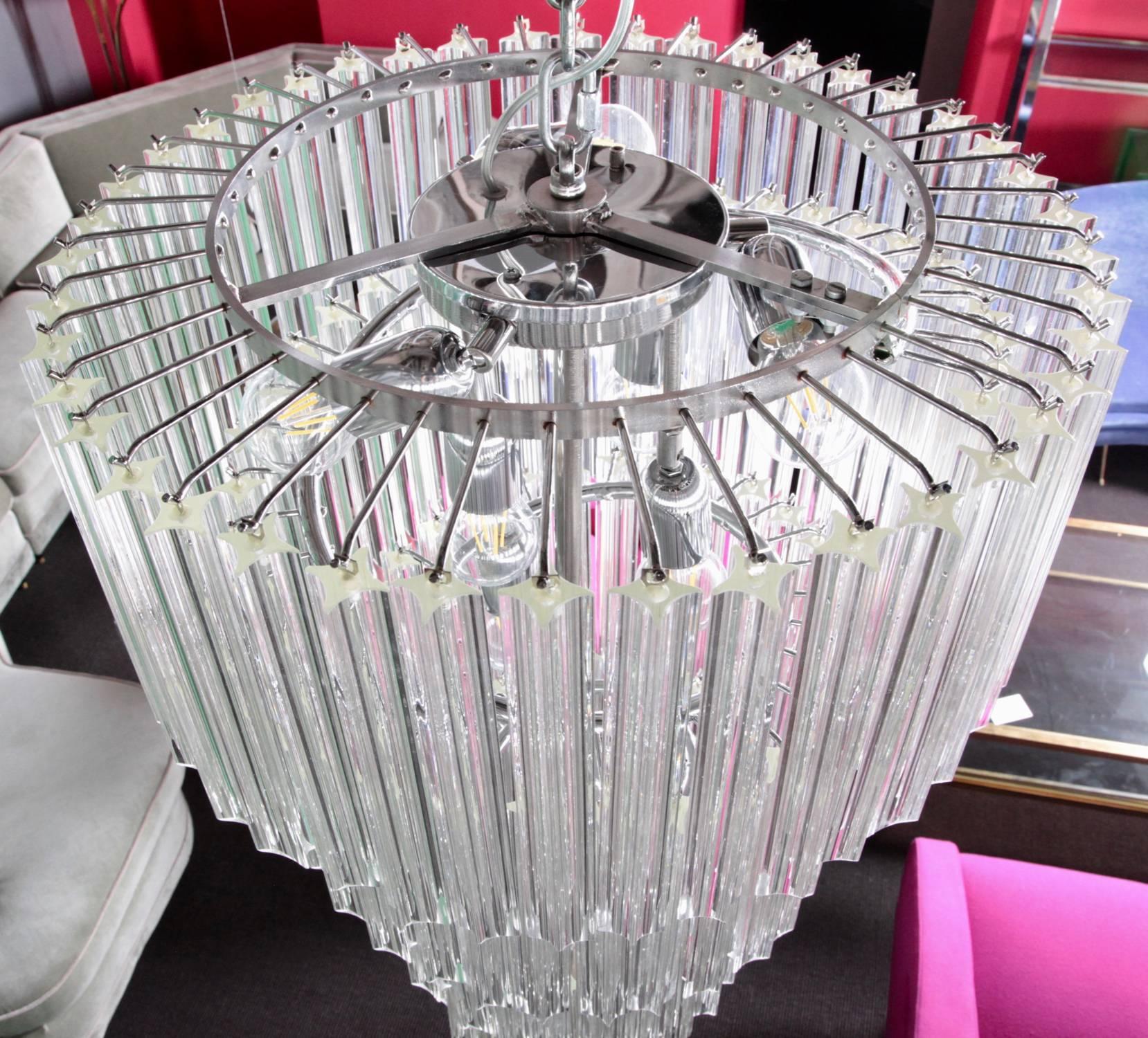 Sehr großer Spiral-Kronleuchter aus Murano-Glas in der Art von Venini (Italienisch) im Angebot
