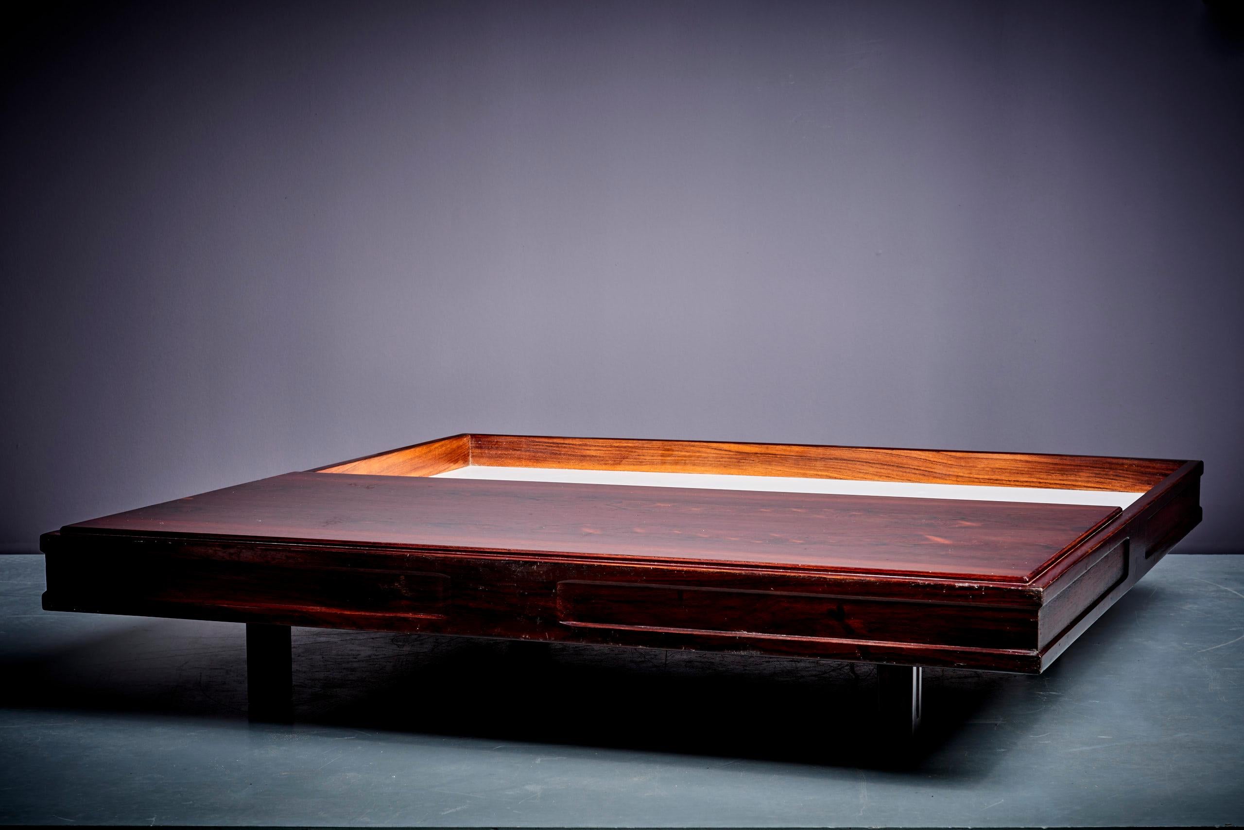 Très grande table basse Gianfranco Frattini pour Bernini Italie - années 1960 en vente 2