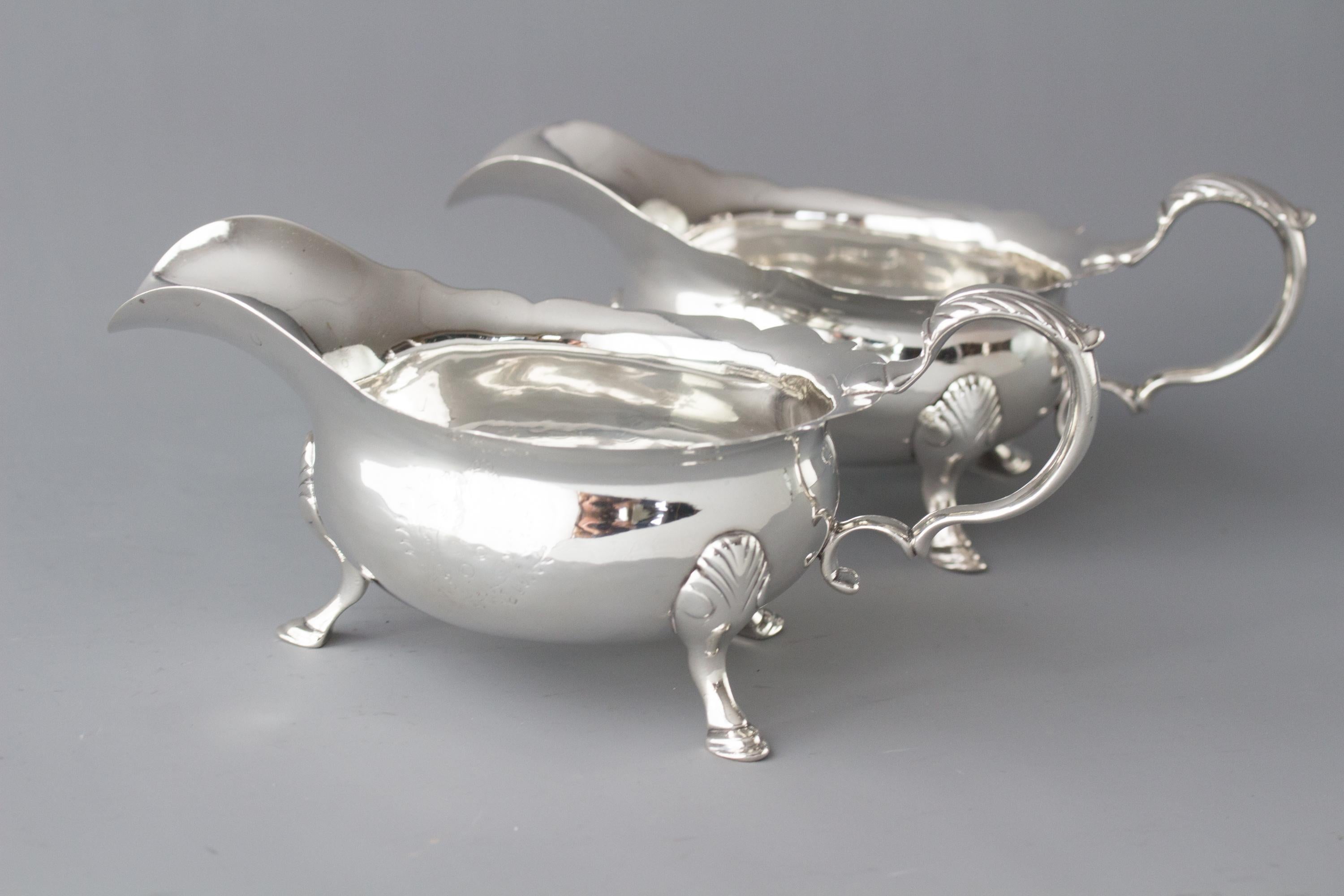 Very Important Pair of Heavy George II Silver Sauce Boats, Lon 1742 5