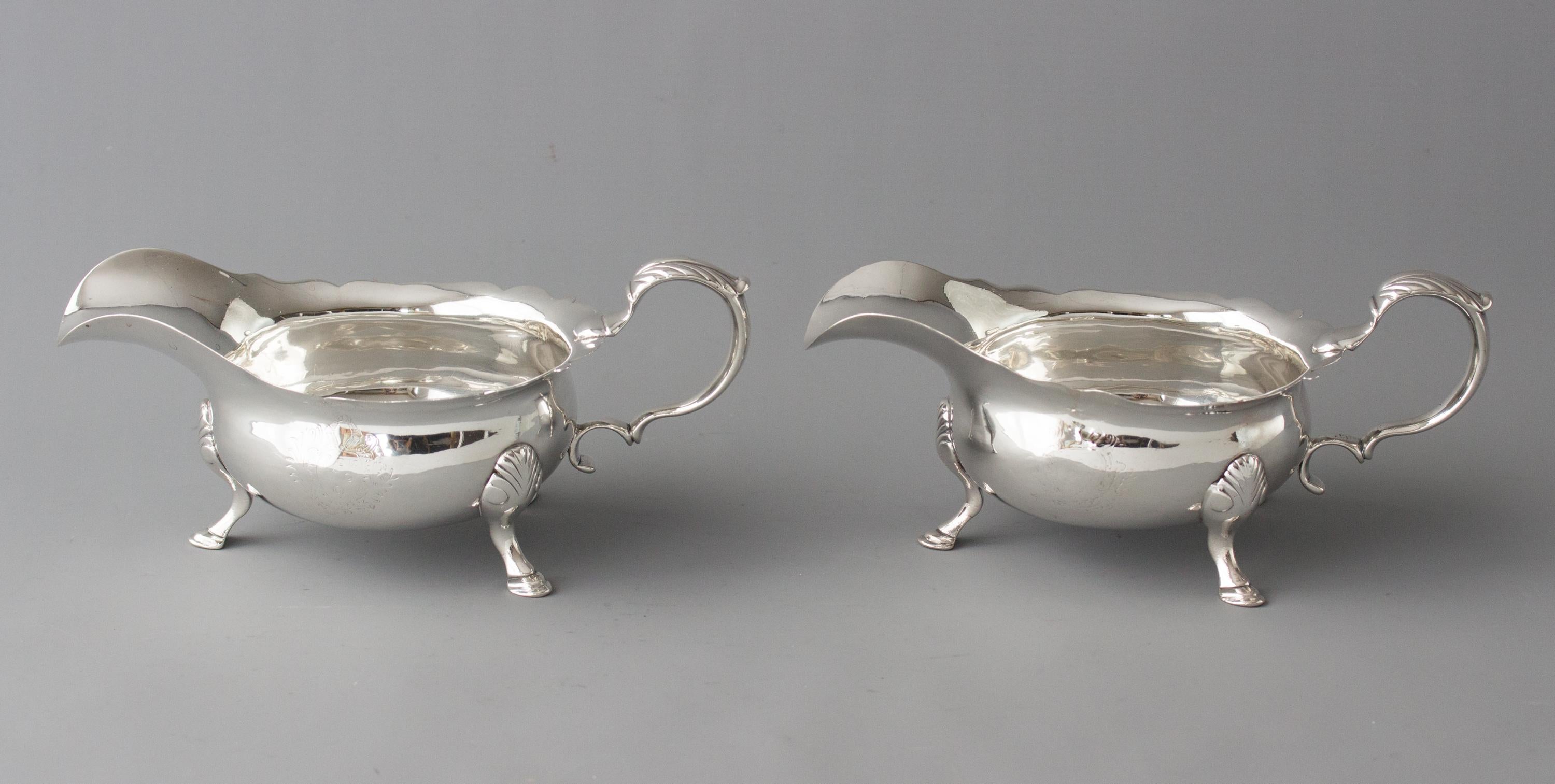 Very Important Pair of Heavy George II Silver Sauce Boats, Lon 1742 6