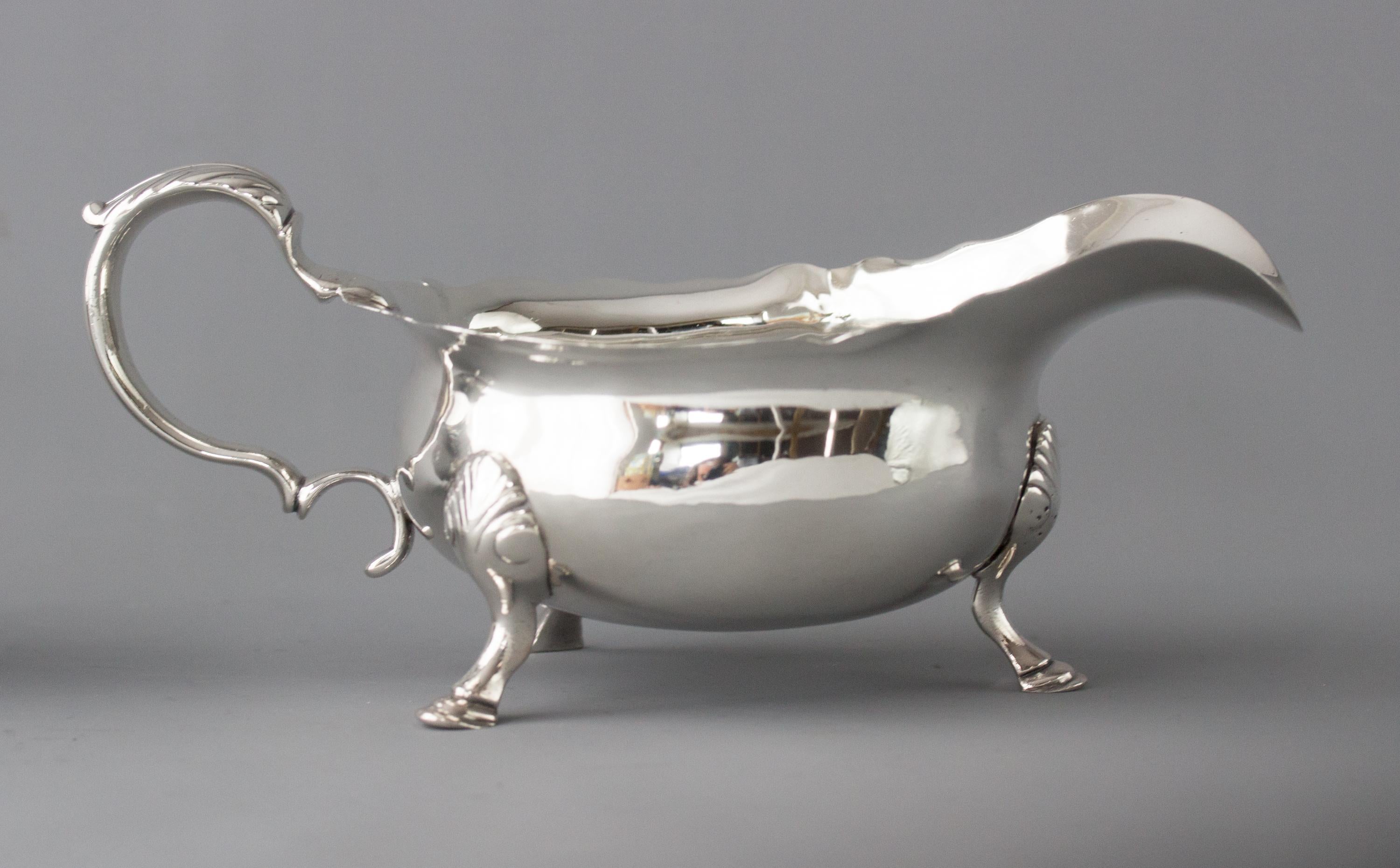 Very Important Pair of Heavy George II Silver Sauce Boats, Lon 1742 9
