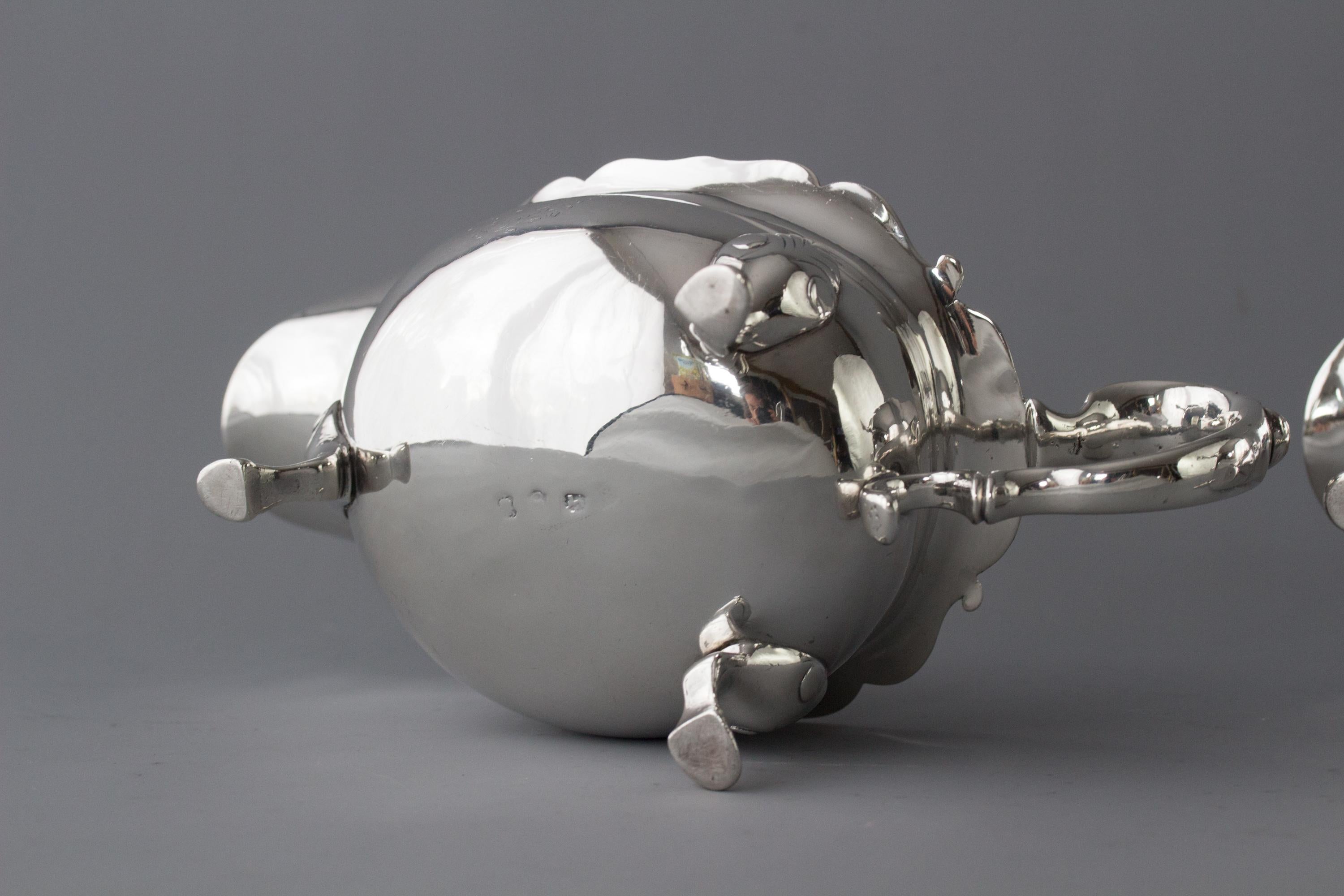 Very Important Pair of Heavy George II Silver Sauce Boats, Lon 1742 13