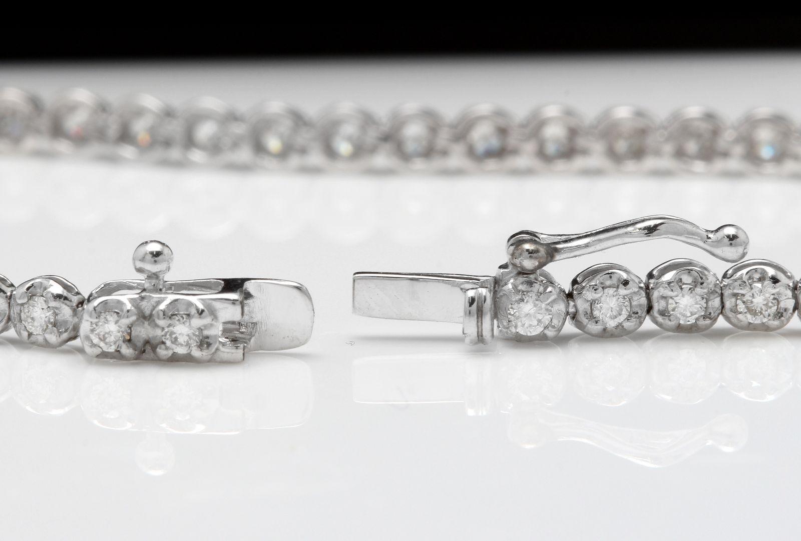 Très impressionnant bracelet en or blanc massif 14 carats avec diamants naturels de 1,15 carat Pour femmes en vente