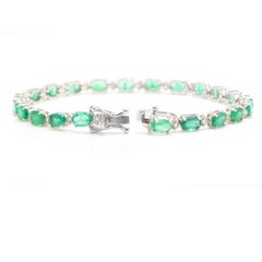 Very Impressive 12.60 Carat Natural Emerald & Diamond 14K Solid White Gold Brac