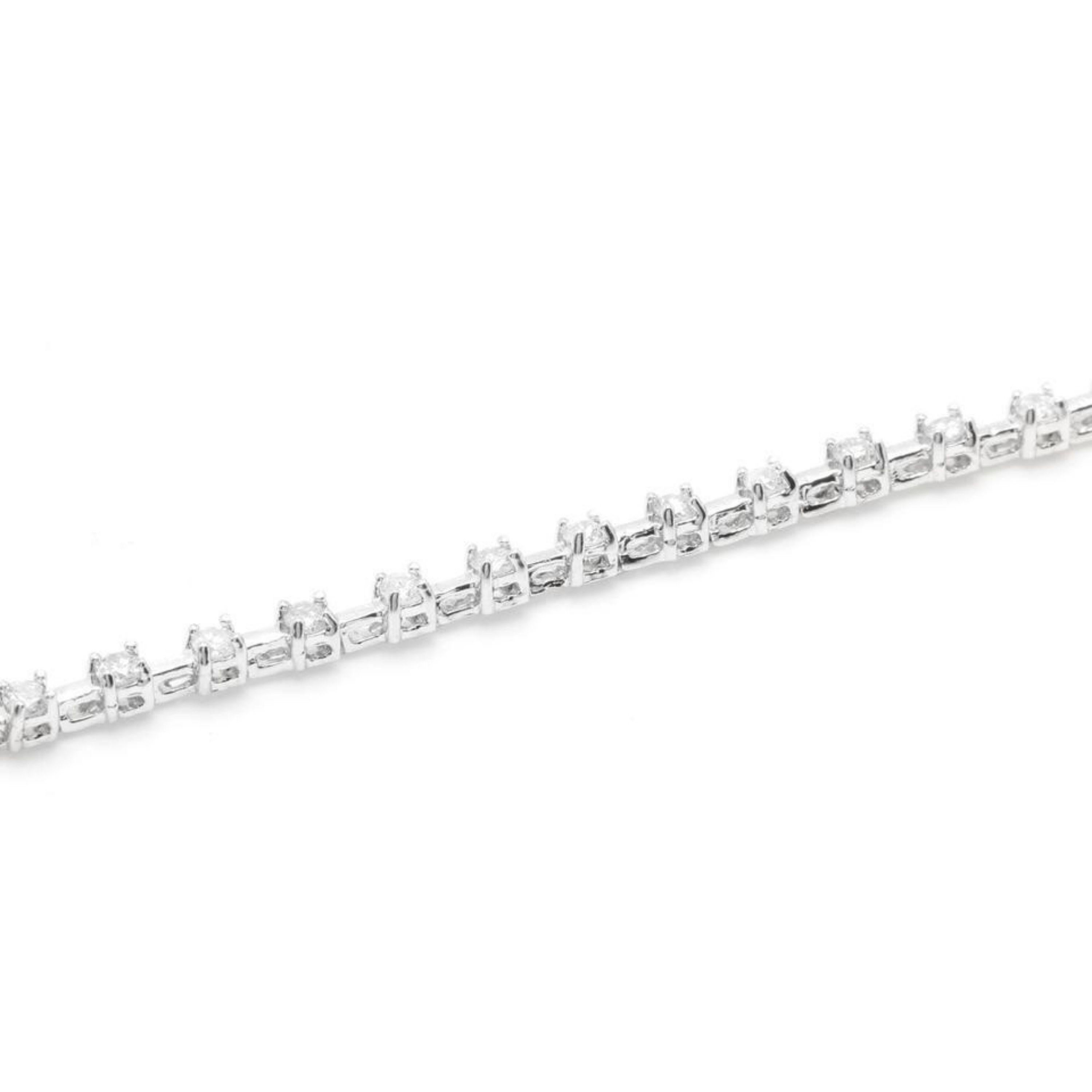 Bracelet très impressionnant en or blanc massif 14 carats avec diamants naturels de 1,40 carat Pour femmes en vente