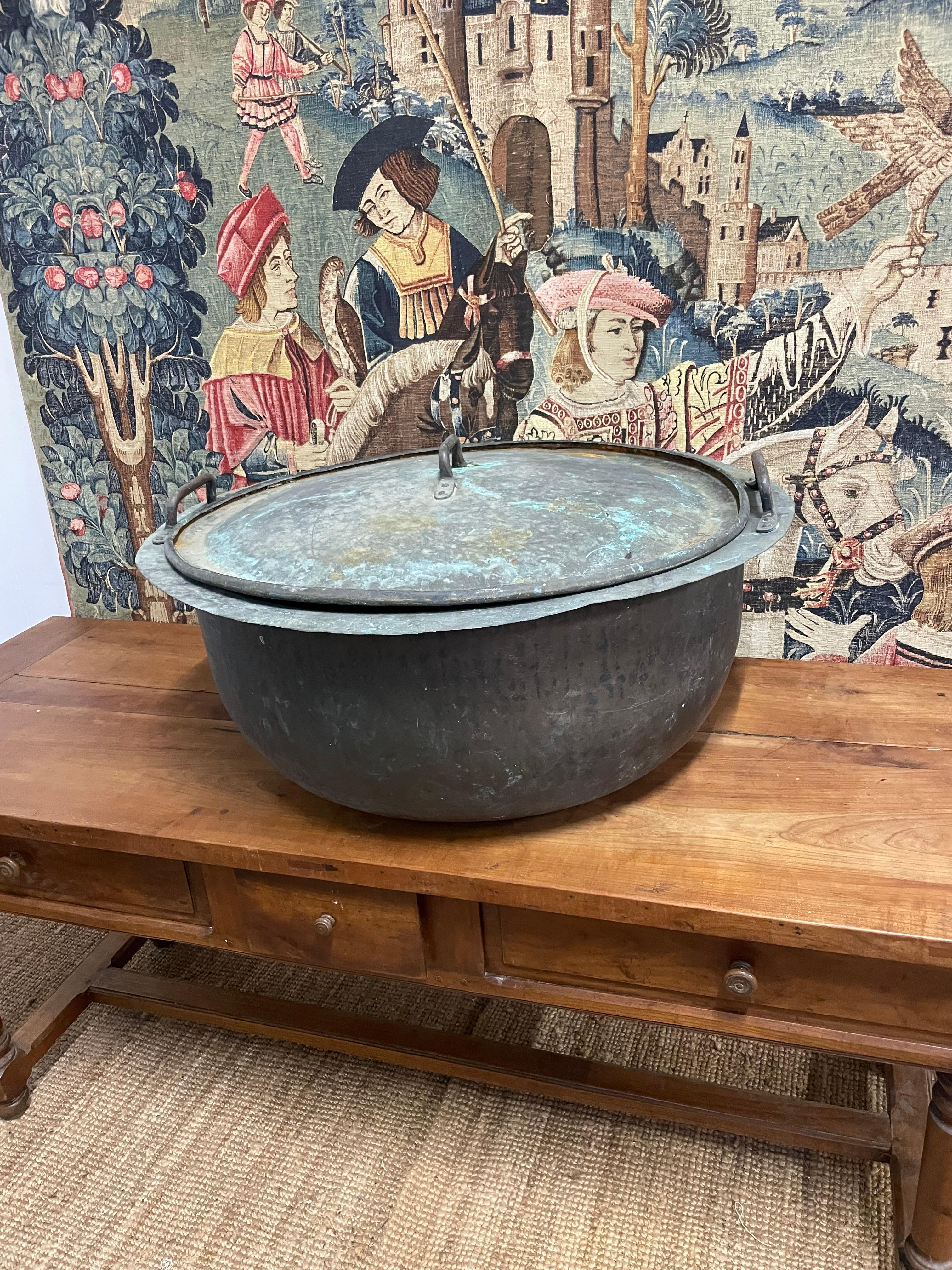 Très impressionnant caisse / jardinière ancienne à couvercle en cuivre en vente 11