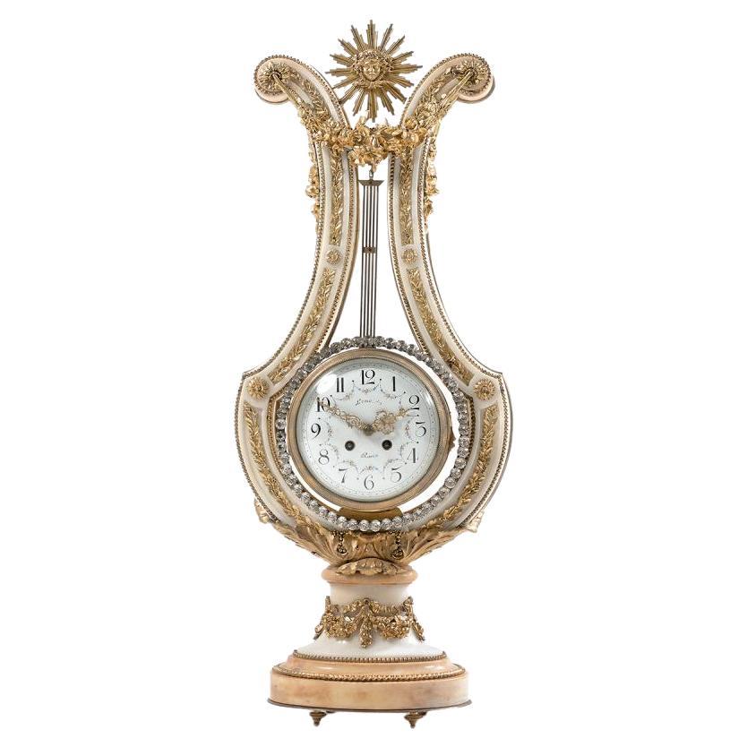 Très impressionnante horloge néoclassique française du 19ème siècle en forme de lyre