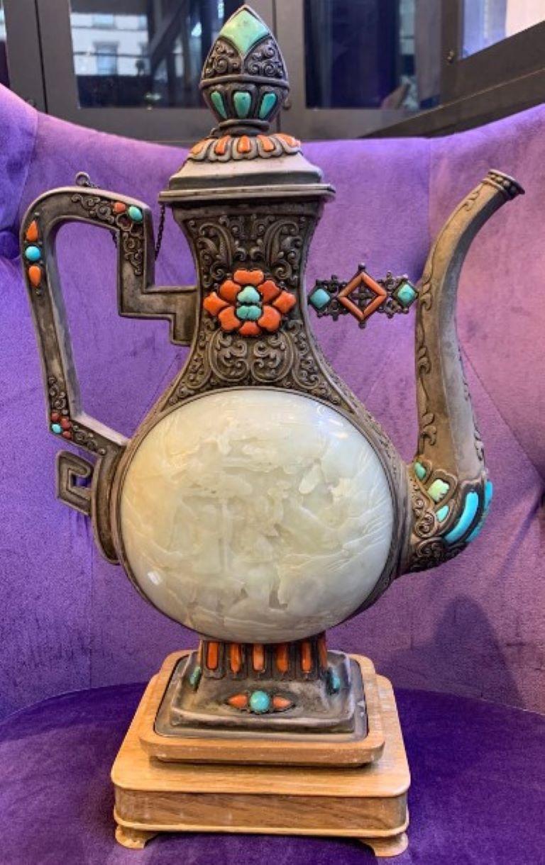 Very Impressive Large Size Mongolian Jade Vase For Sale 5